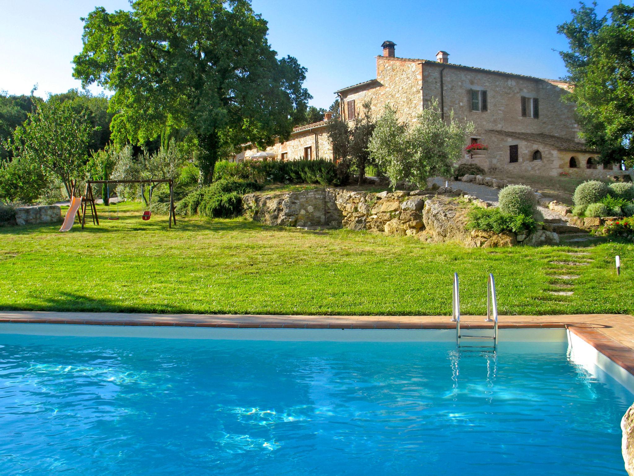 Foto 6 - Appartamento con 2 camere da letto a Gambassi Terme con piscina e giardino