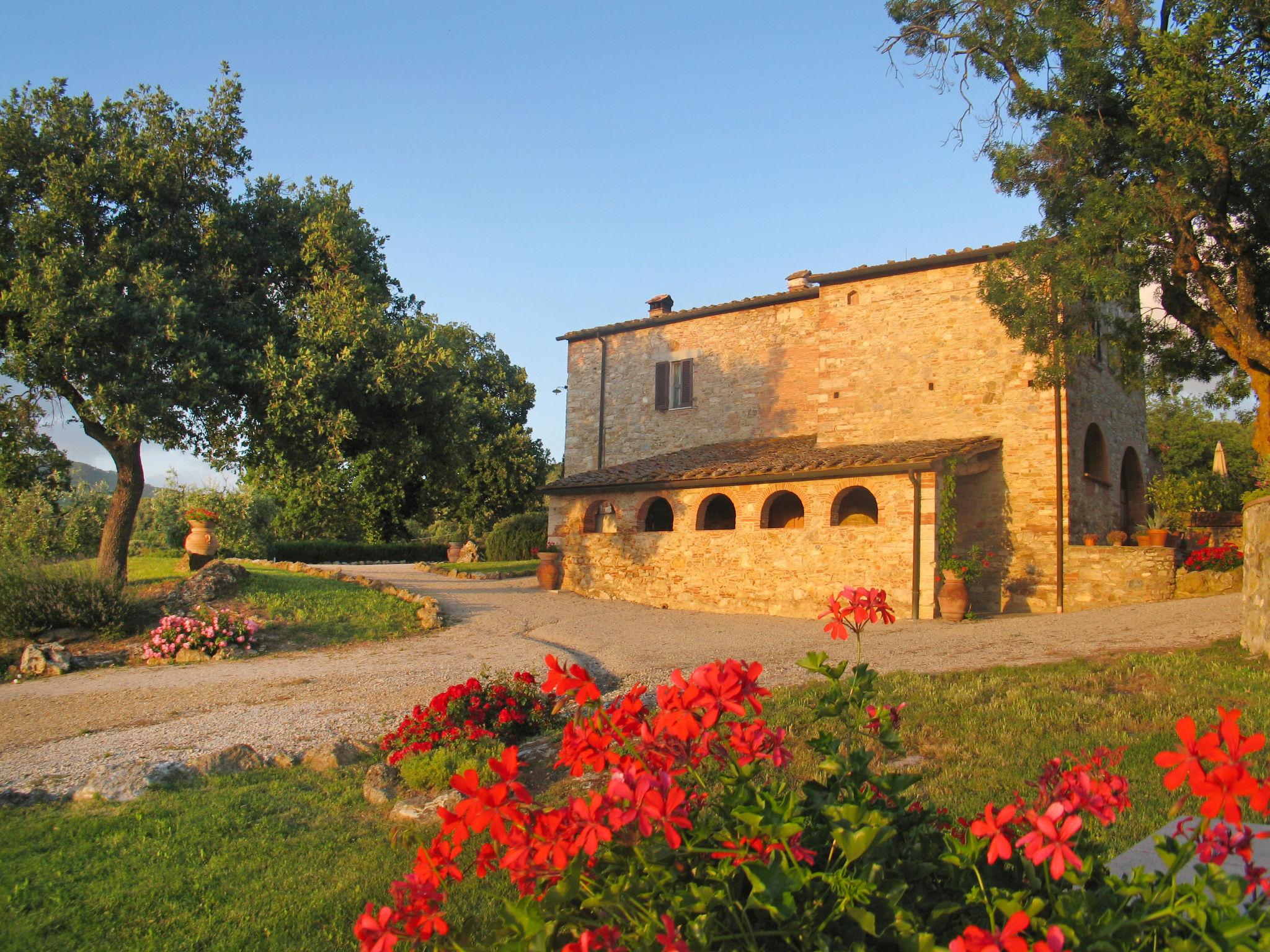 Foto 23 - Appartamento con 2 camere da letto a Gambassi Terme con piscina e giardino