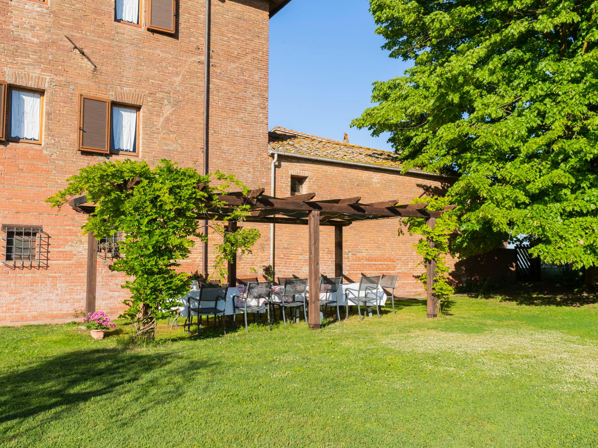 Photo 10 - Maison de 8 chambres à Castiglione del Lago avec piscine privée et jardin