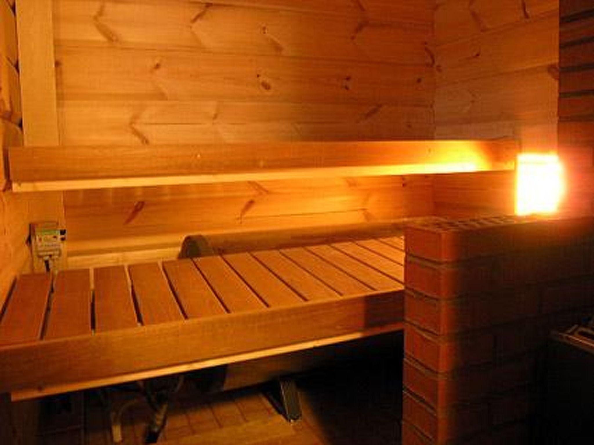 Foto 19 - Casa de 1 habitación en Ruovesi con sauna