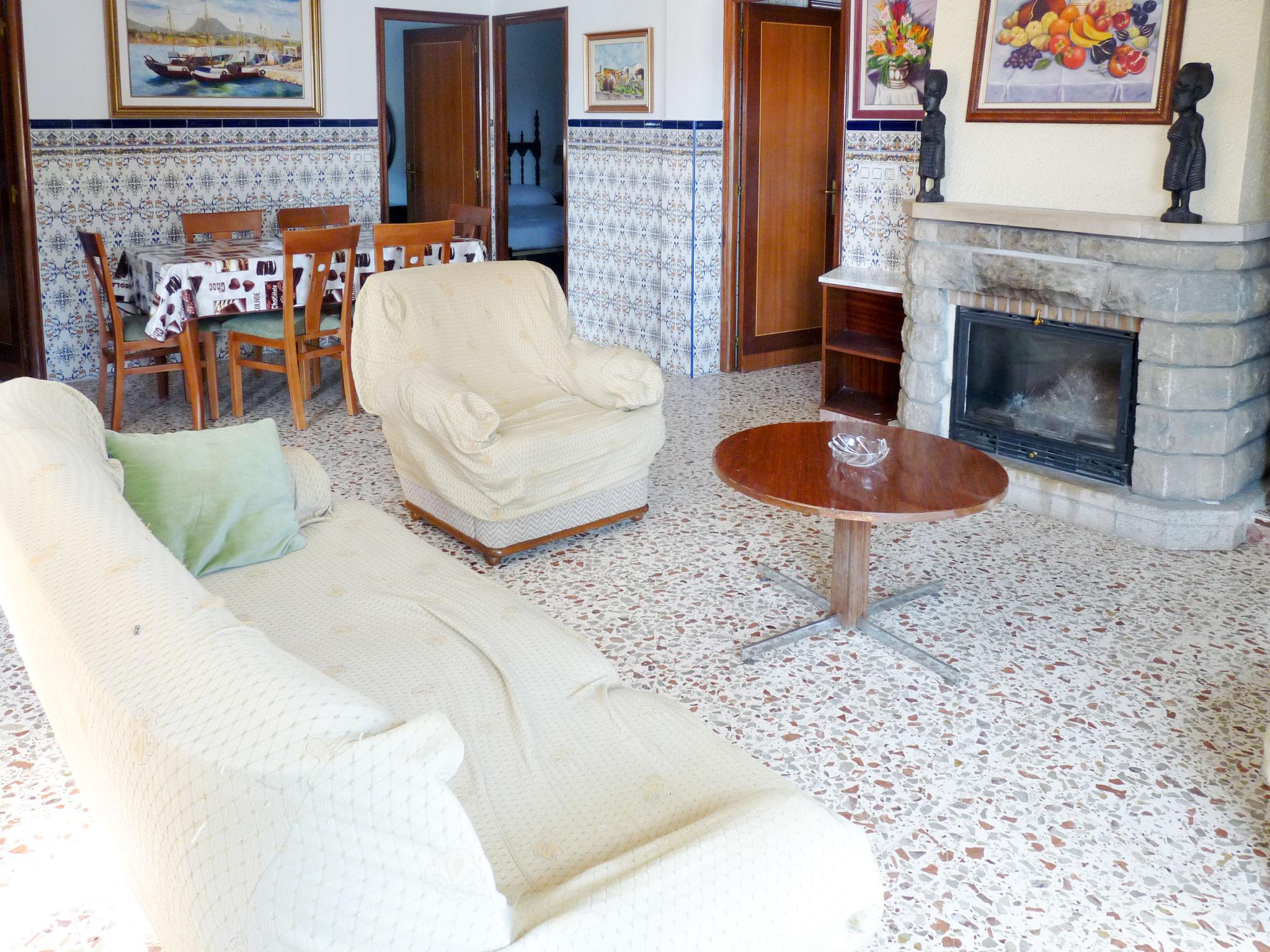 Photo 3 - 3 bedroom House in Villajoyosa with private pool and terrace