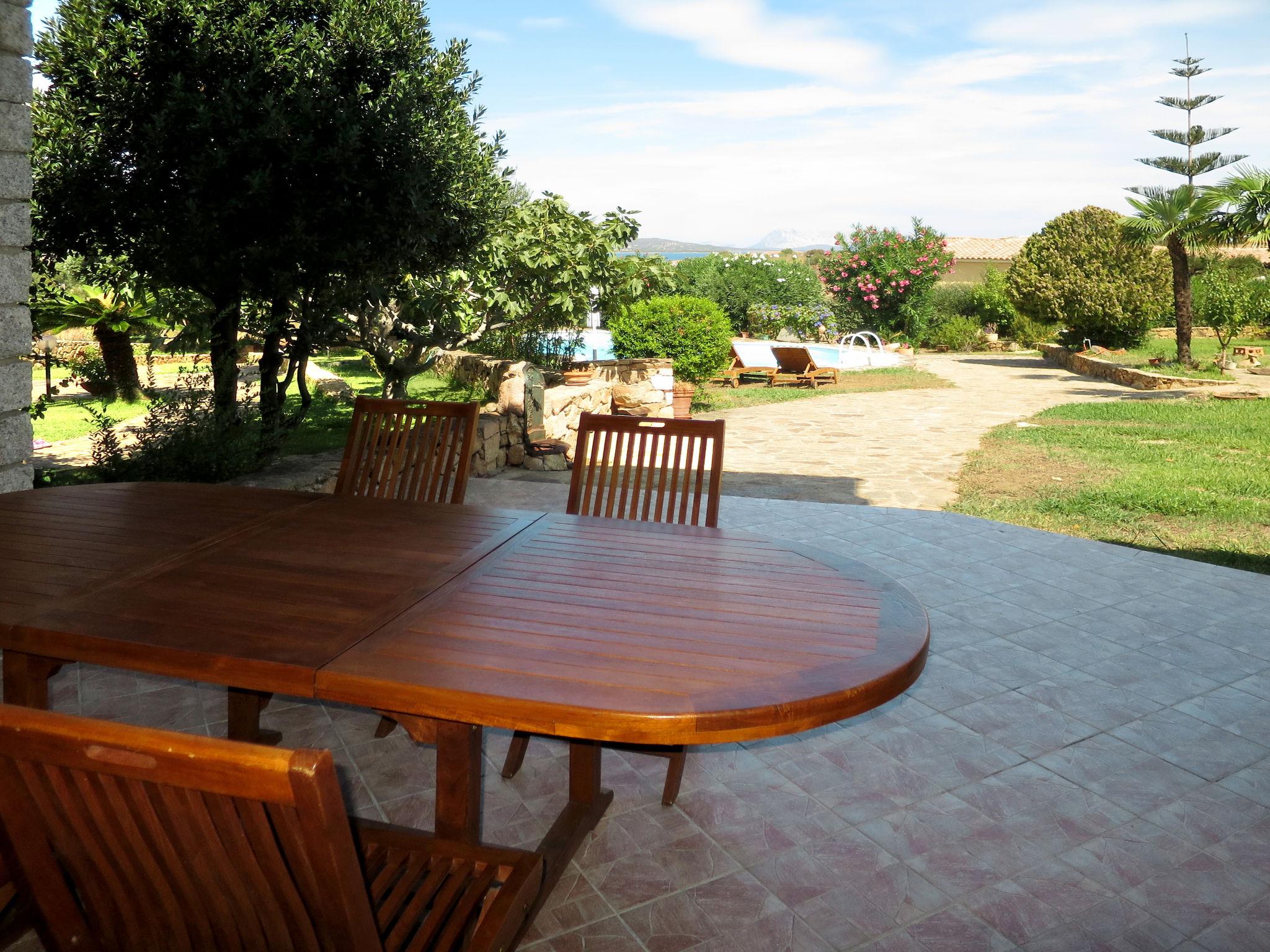 Foto 4 - Casa de 4 quartos em Budoni com piscina privada e vistas do mar