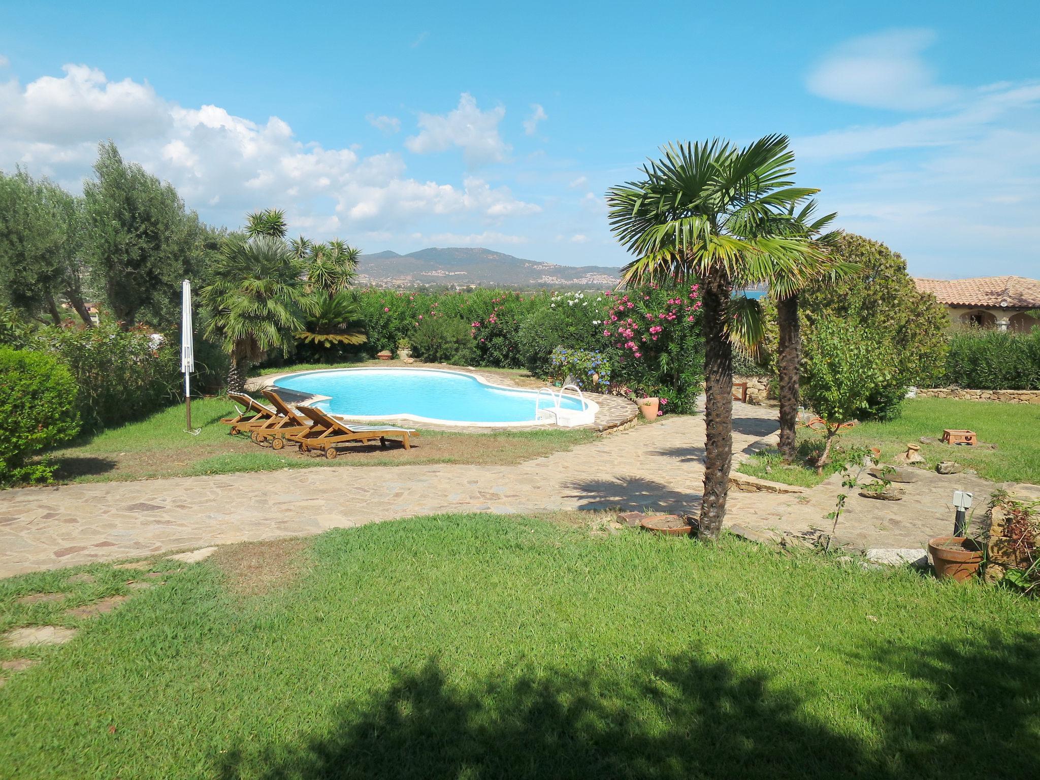Foto 2 - Apartamento de 2 habitaciones en Budoni con piscina privada y vistas al mar