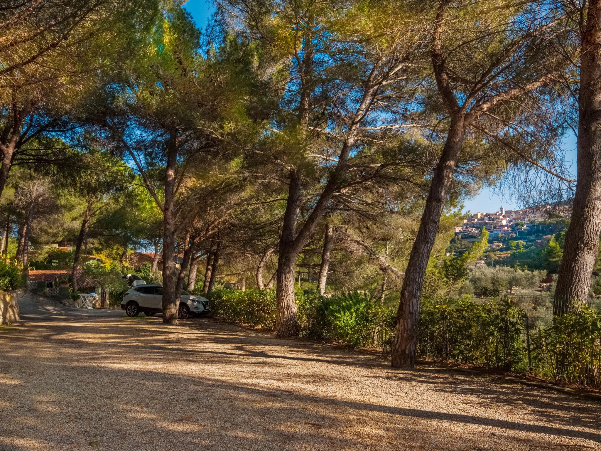 Photo 28 - 2 bedroom House in Capoliveri with garden and terrace