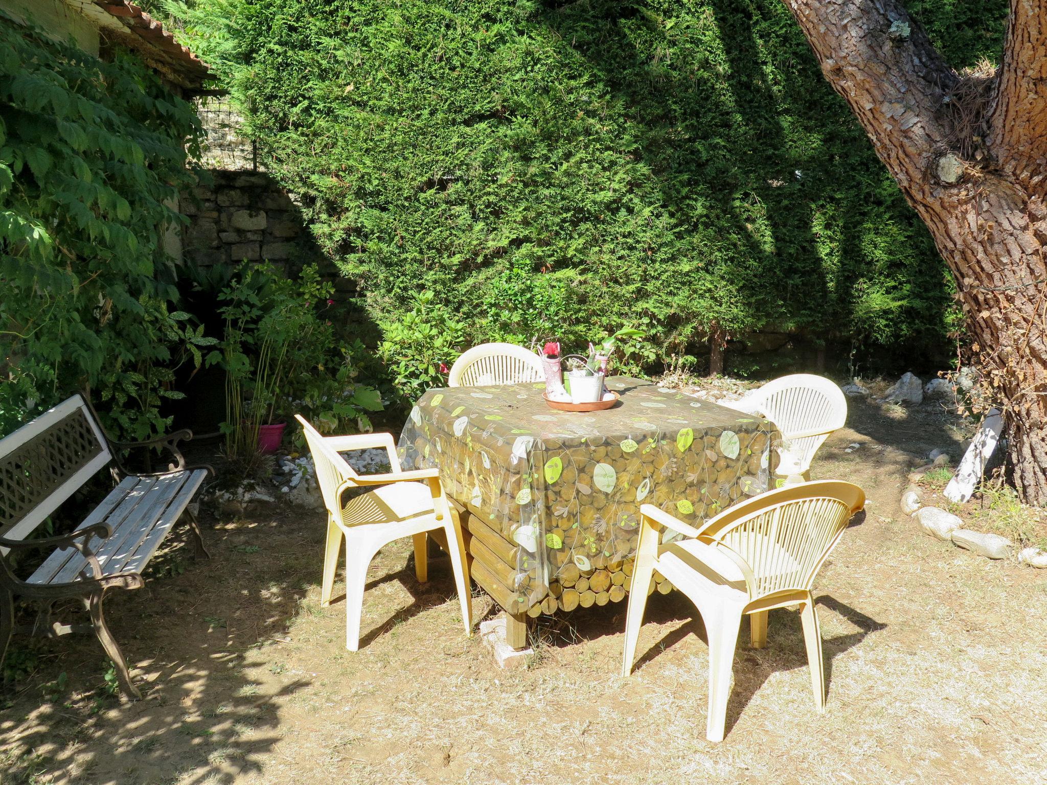 Photo 18 - Maison de 2 chambres à Lamagdelaine avec piscine privée et terrasse