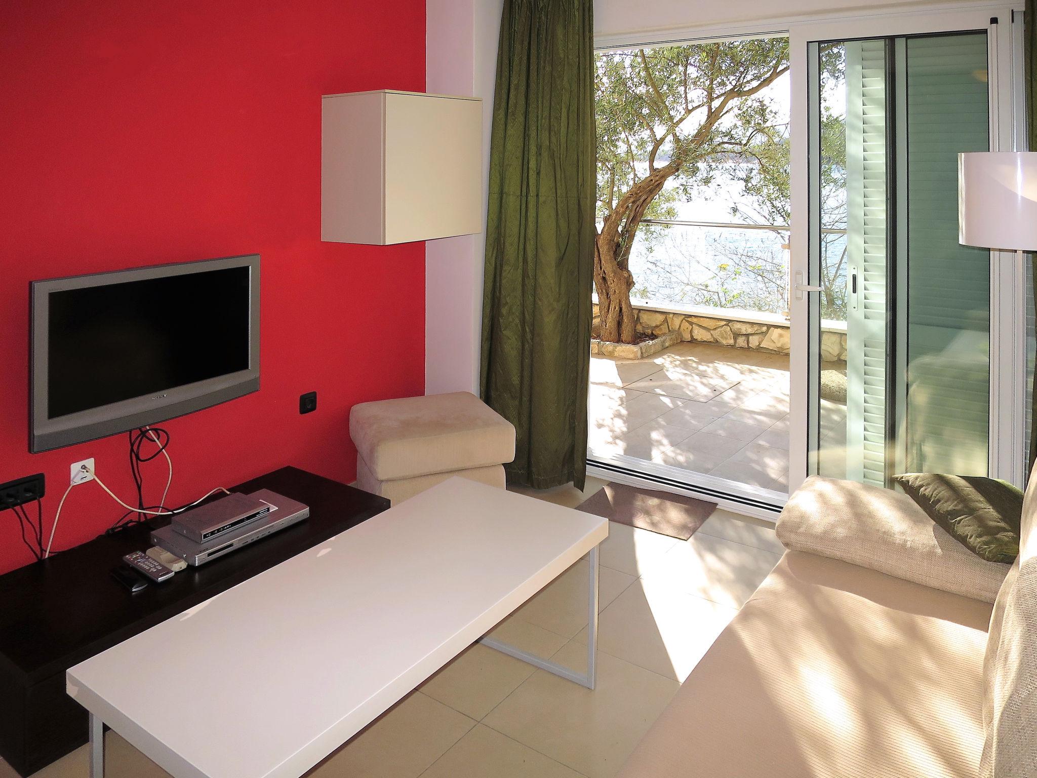 Foto 3 - Apartment mit 1 Schlafzimmer in Labin mit terrasse und blick aufs meer