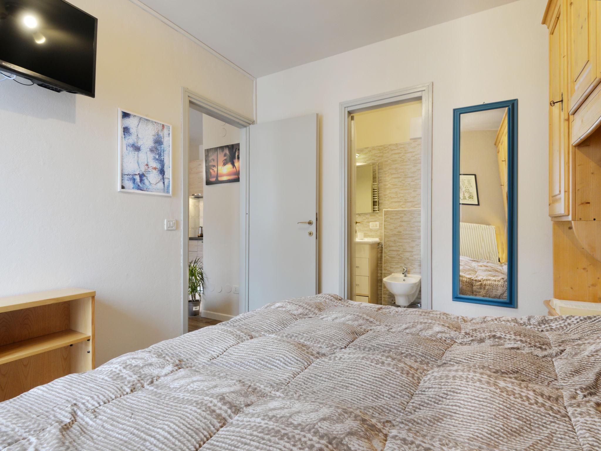 Foto 13 - Appartamento con 1 camera da letto a Canazei con vista sulle montagne
