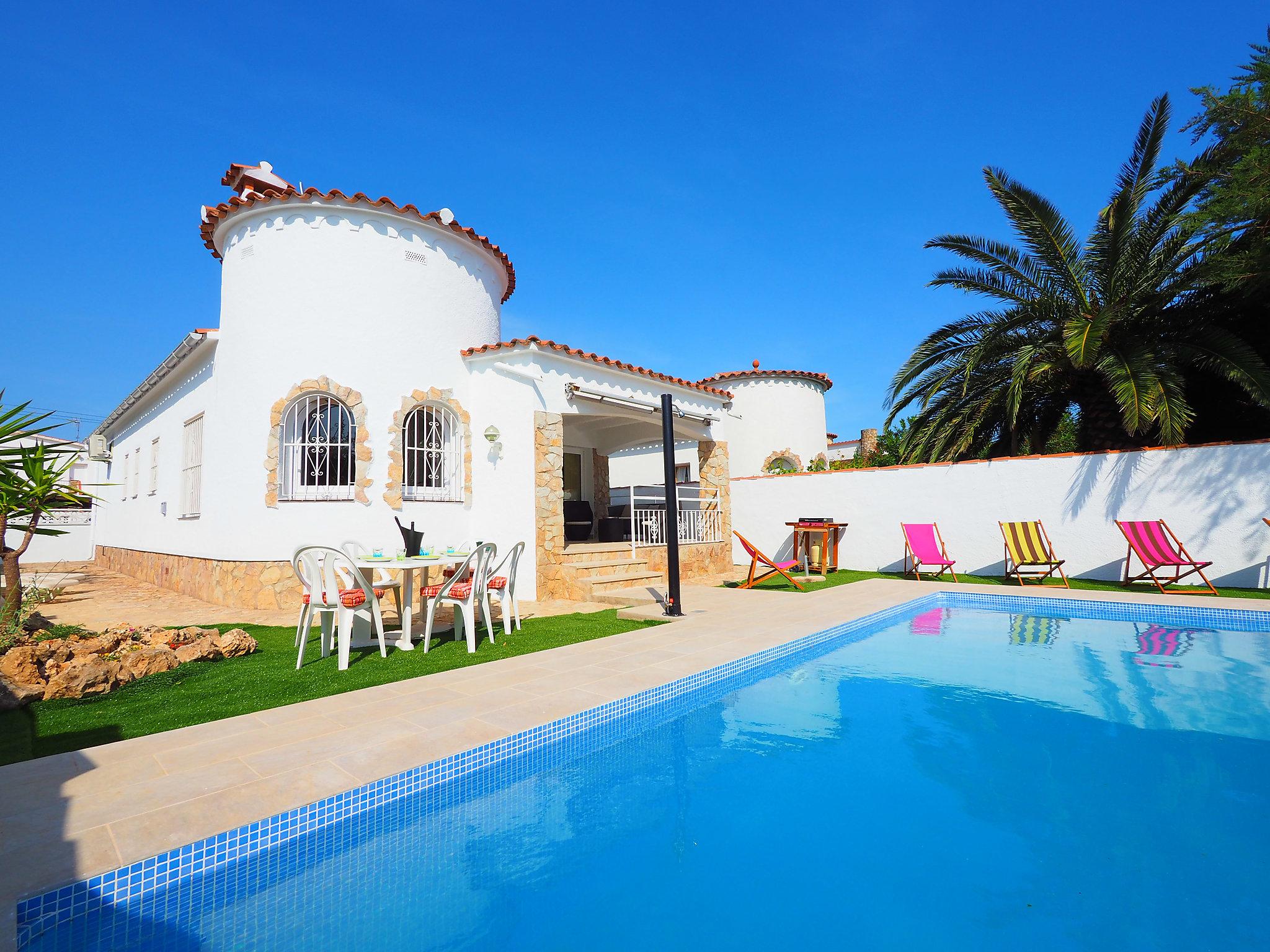 Photo 19 - 3 bedroom House in Castelló d'Empúries with private pool and sea view