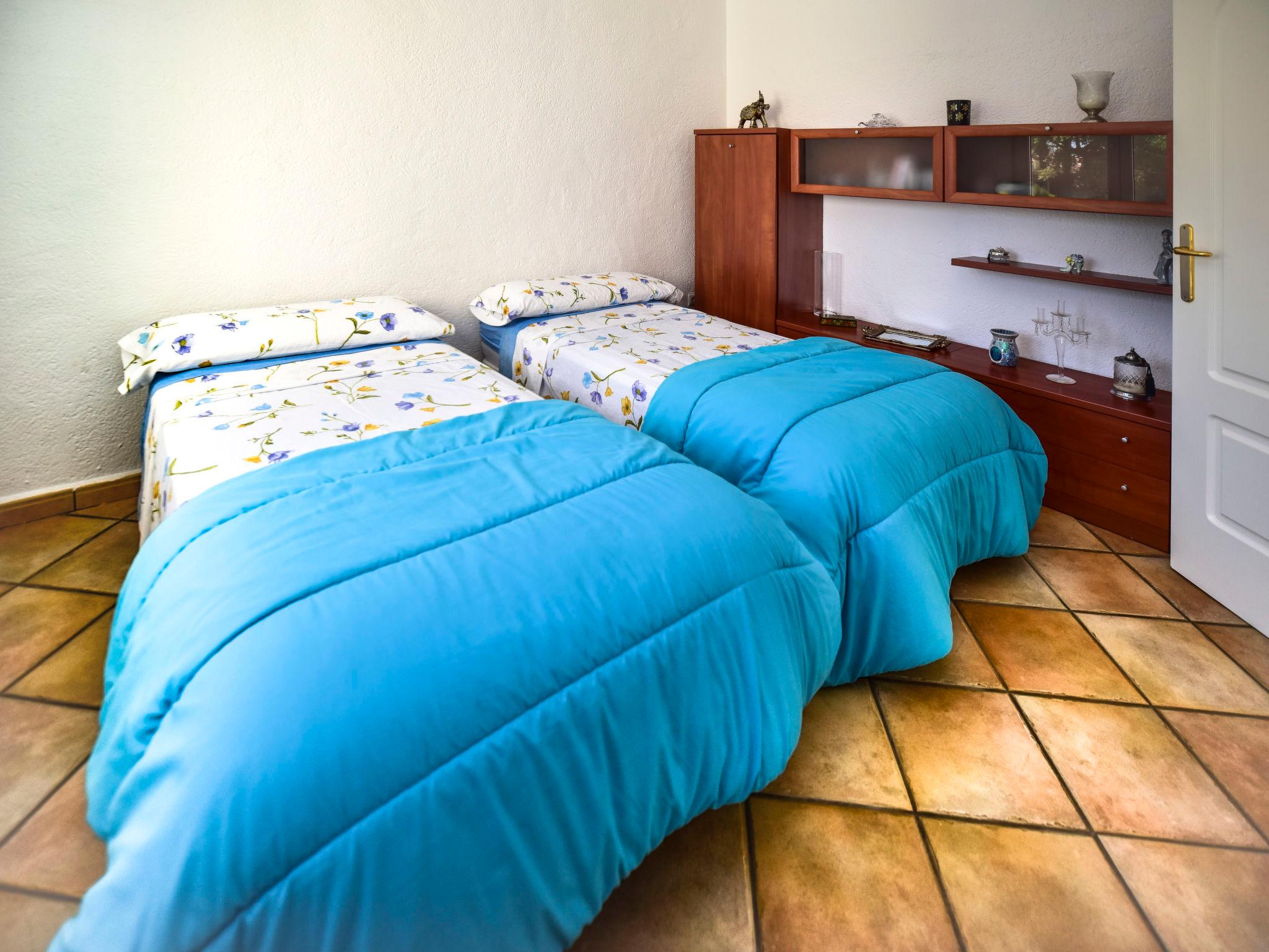 Foto 15 - Casa con 4 camere da letto a Dénia con piscina privata e vista mare