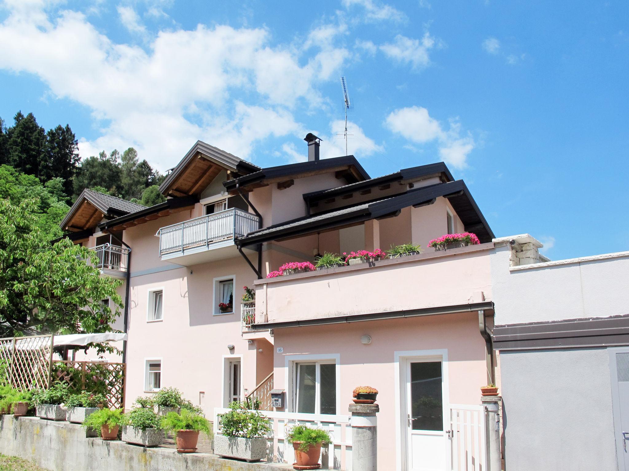 Foto 1 - Appartamento con 2 camere da letto a Caldonazzo con giardino e vista sulle montagne