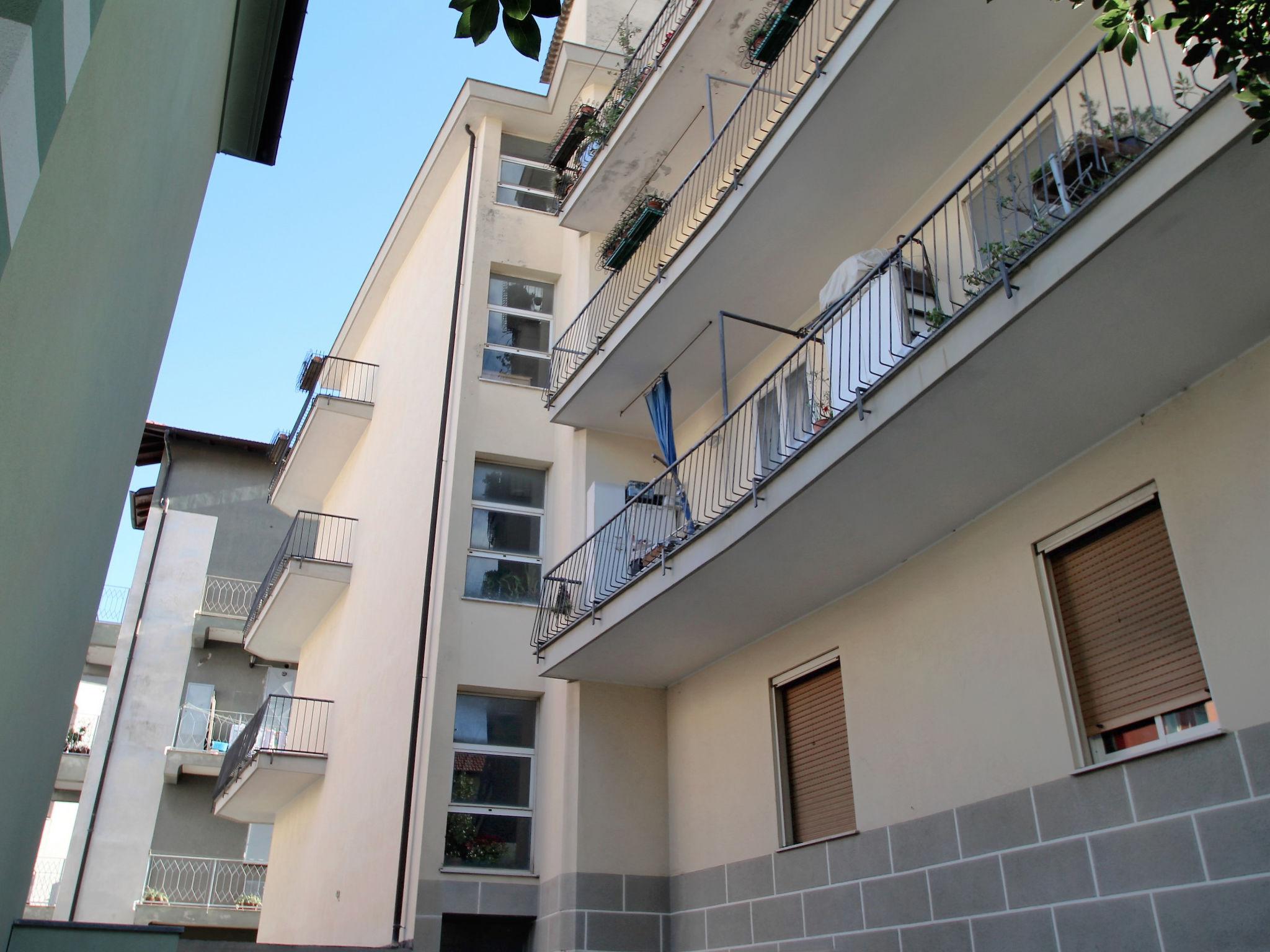 Foto 2 - Apartamento de 2 habitaciones en Alassio con vistas al mar