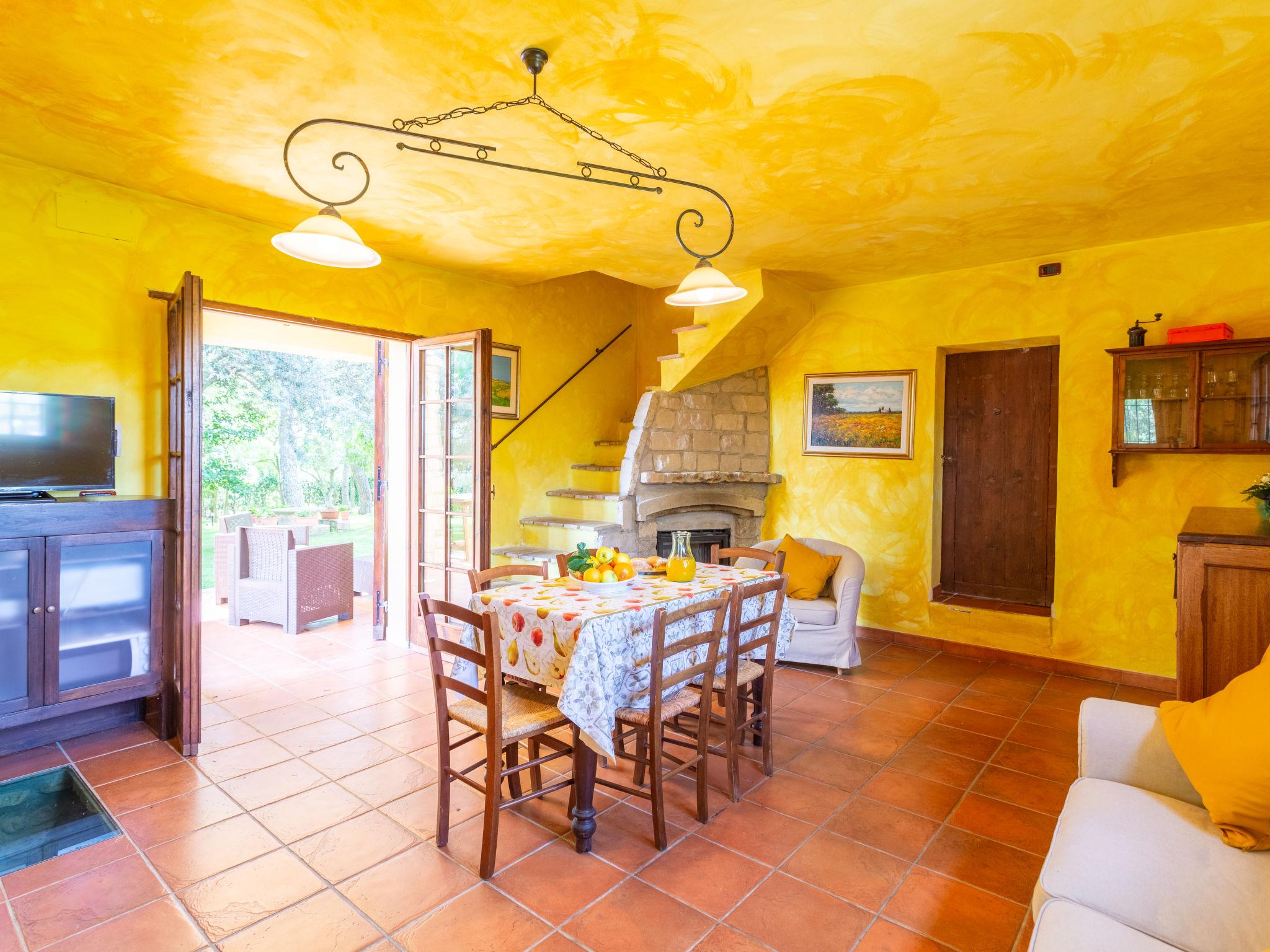 Photo 3 - 2 bedroom House in Casalbordino with swimming pool and garden