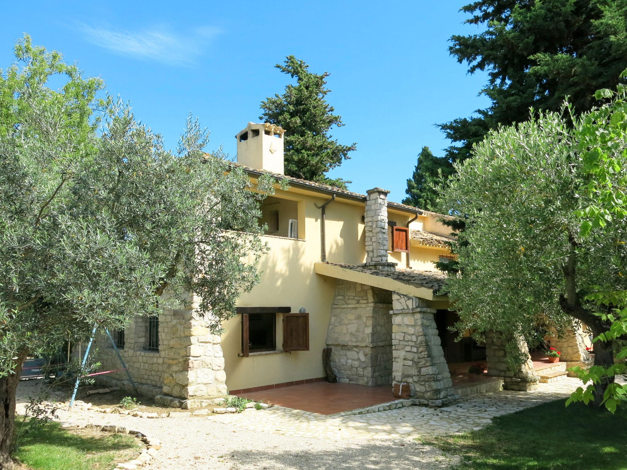 Photo 2 - Maison de 2 chambres à Casalbordino avec piscine et jardin