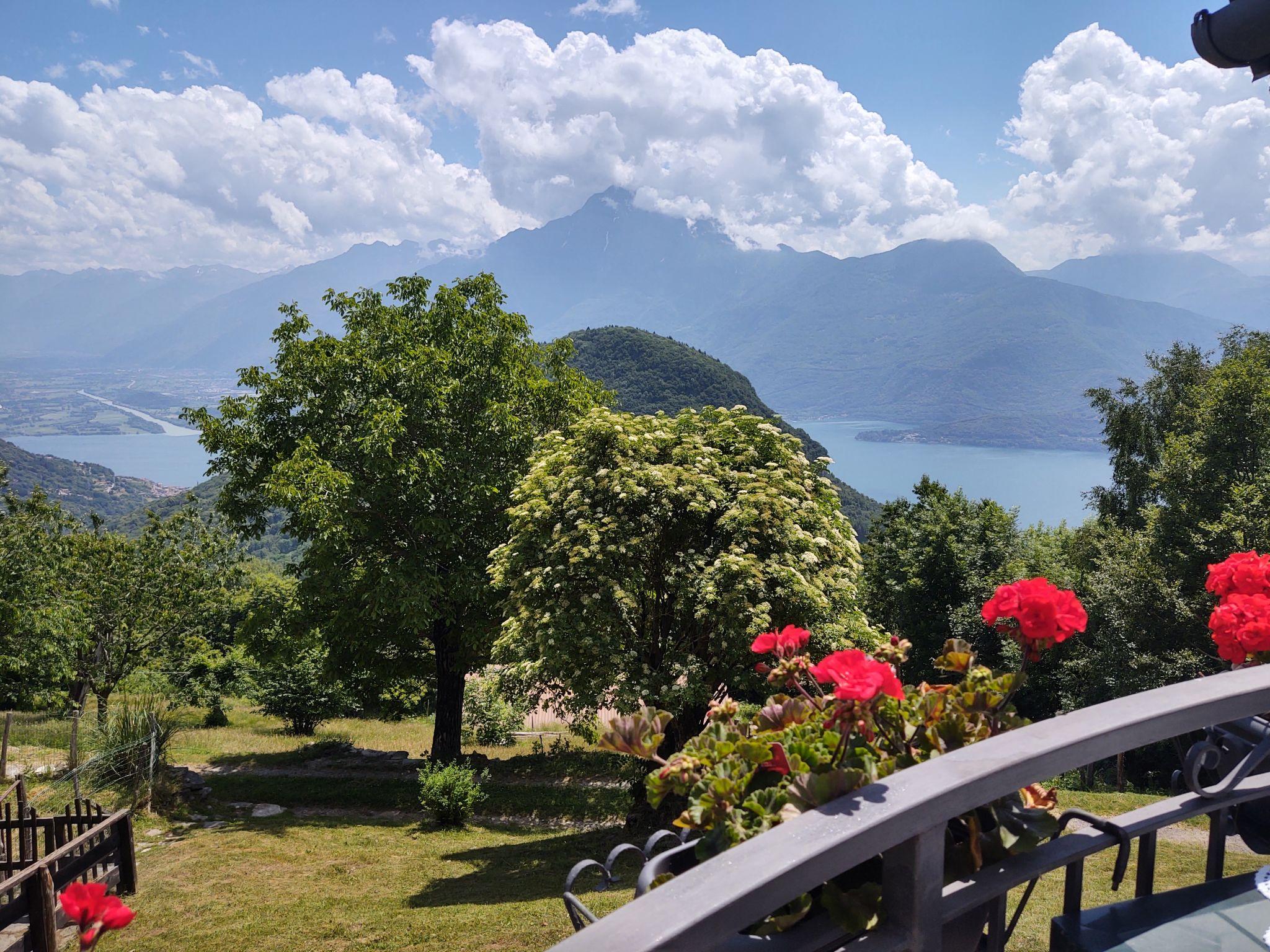 Foto 3 - Appartamento con 1 camera da letto a Peglio con giardino e vista sulle montagne