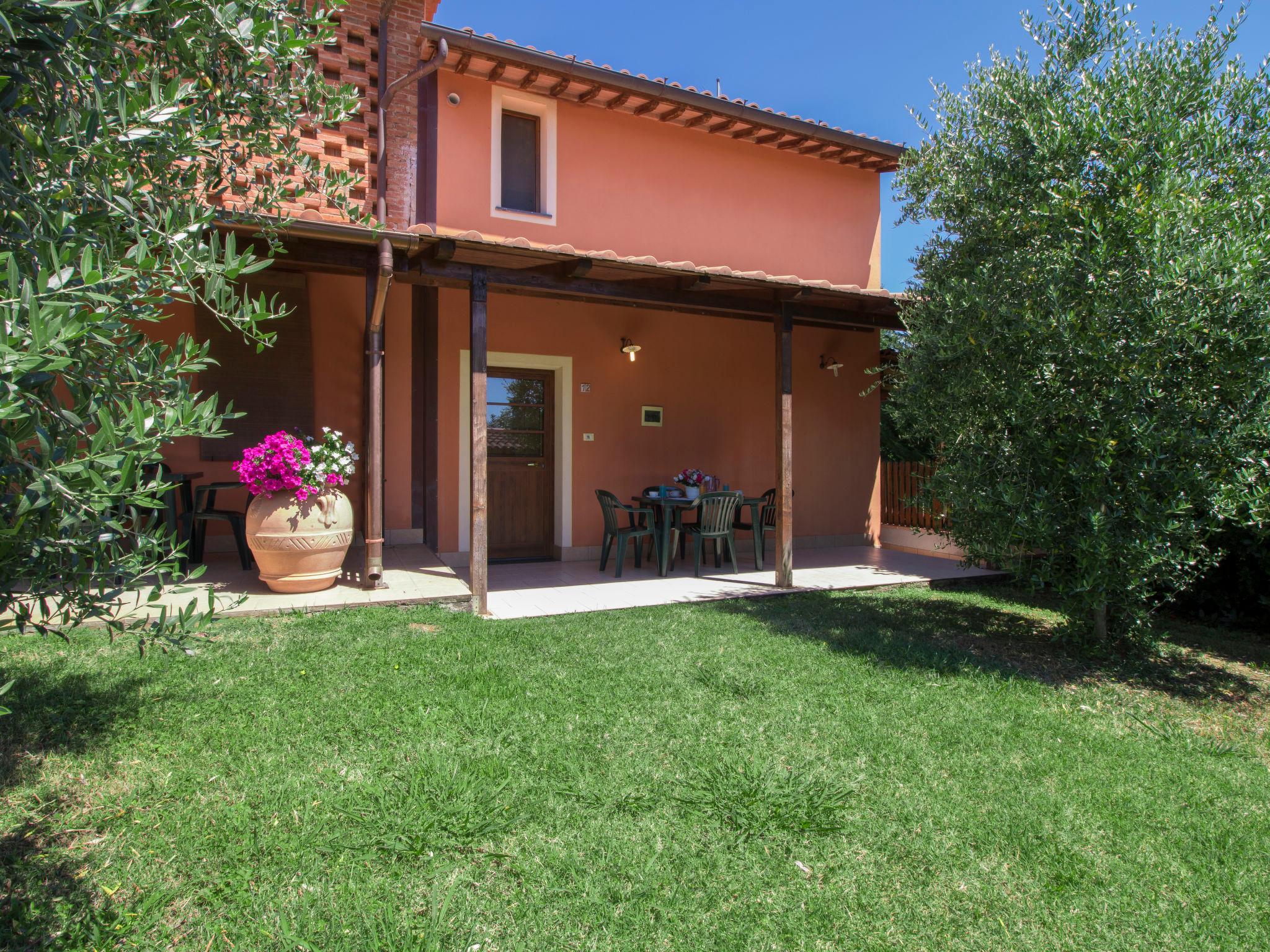 Photo 1 - Appartement de 2 chambres à Castelfranco di Sotto avec piscine et jardin