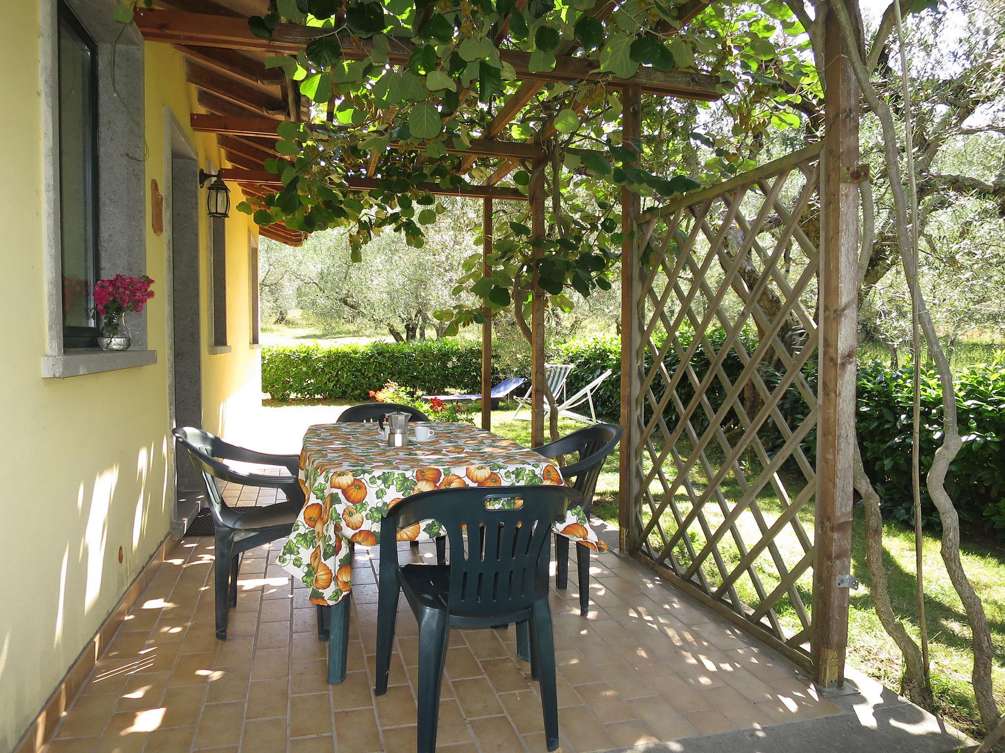 Photo 14 - Maison de 2 chambres à Montefiascone avec jardin et terrasse