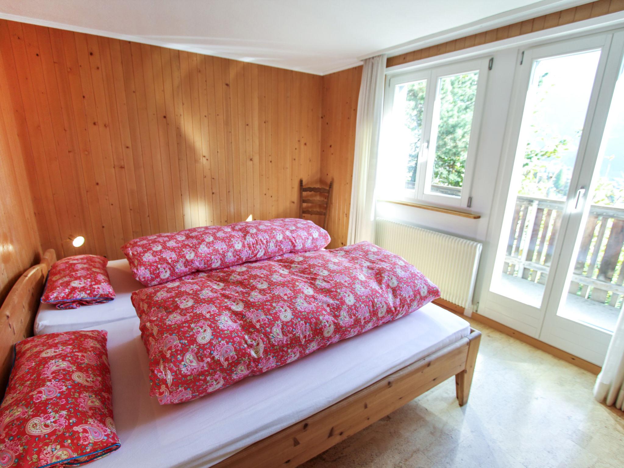 Foto 10 - Appartamento con 3 camere da letto a Grindelwald con terrazza