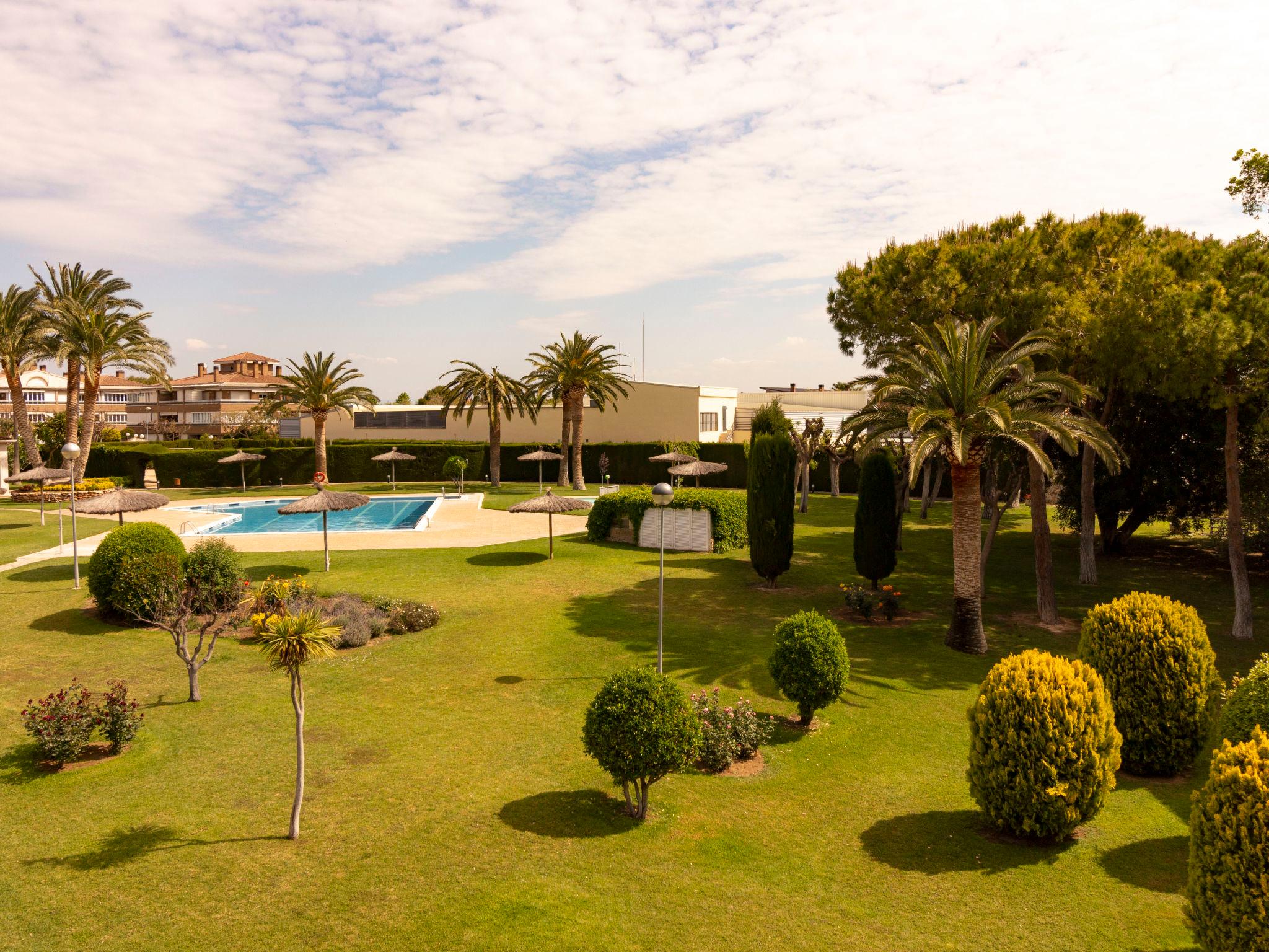 Photo 20 - Appartement de 2 chambres à Cambrils avec piscine et jardin