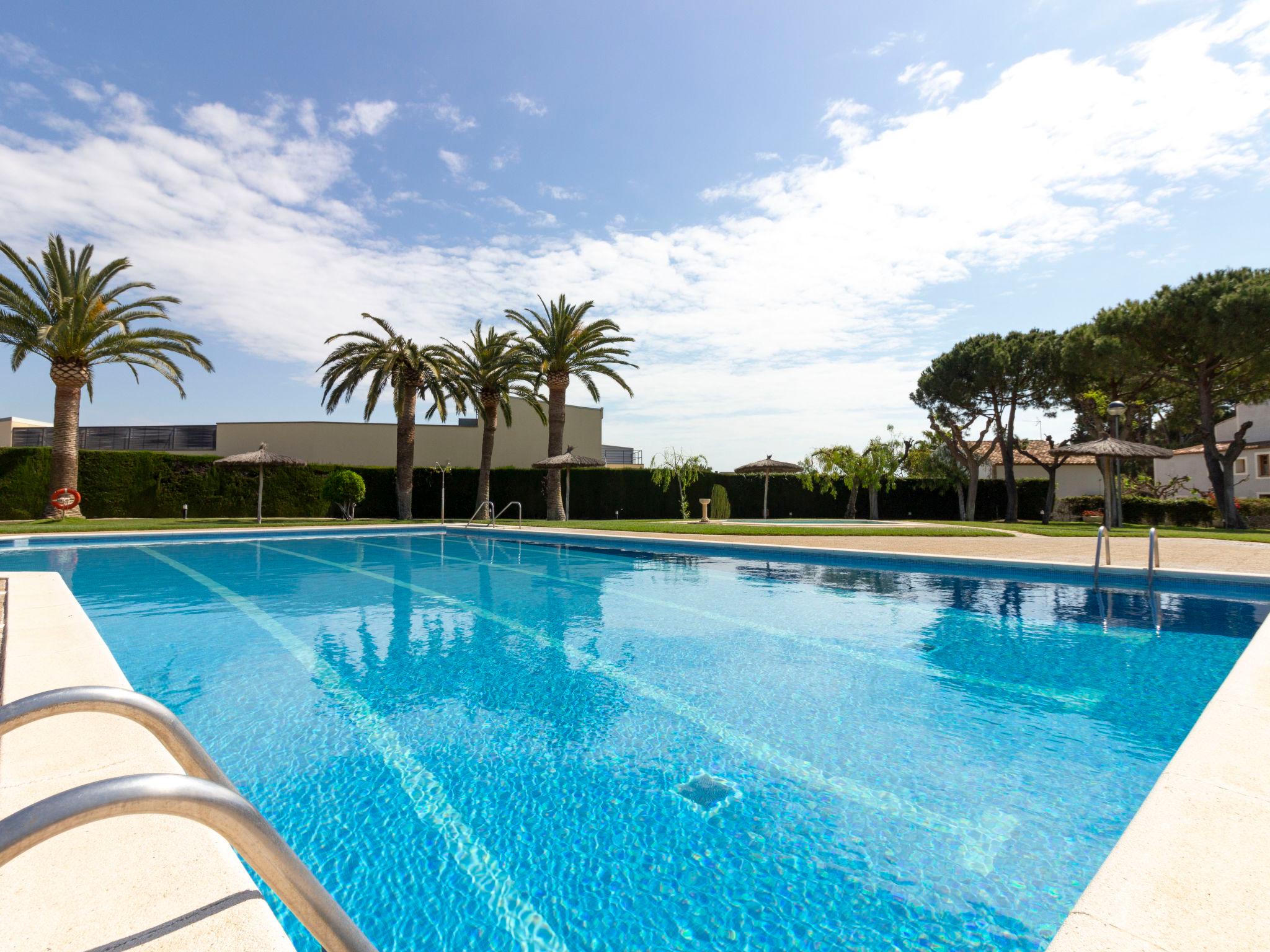 Foto 2 - Apartamento de 2 habitaciones en Cambrils con piscina y vistas al mar