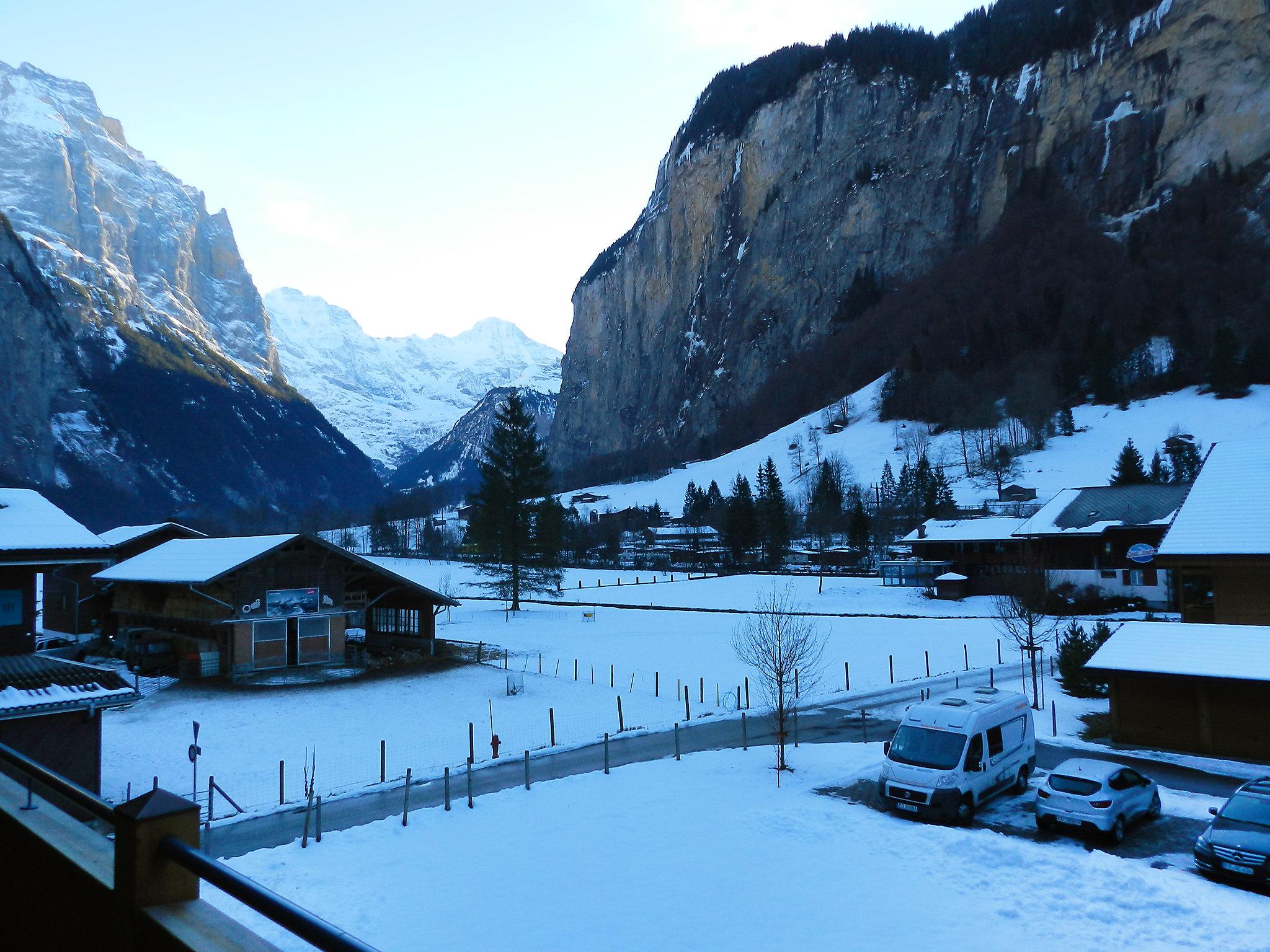 Photo 24 - Appartement de 2 chambres à Lauterbrunnen avec vues sur la montagne