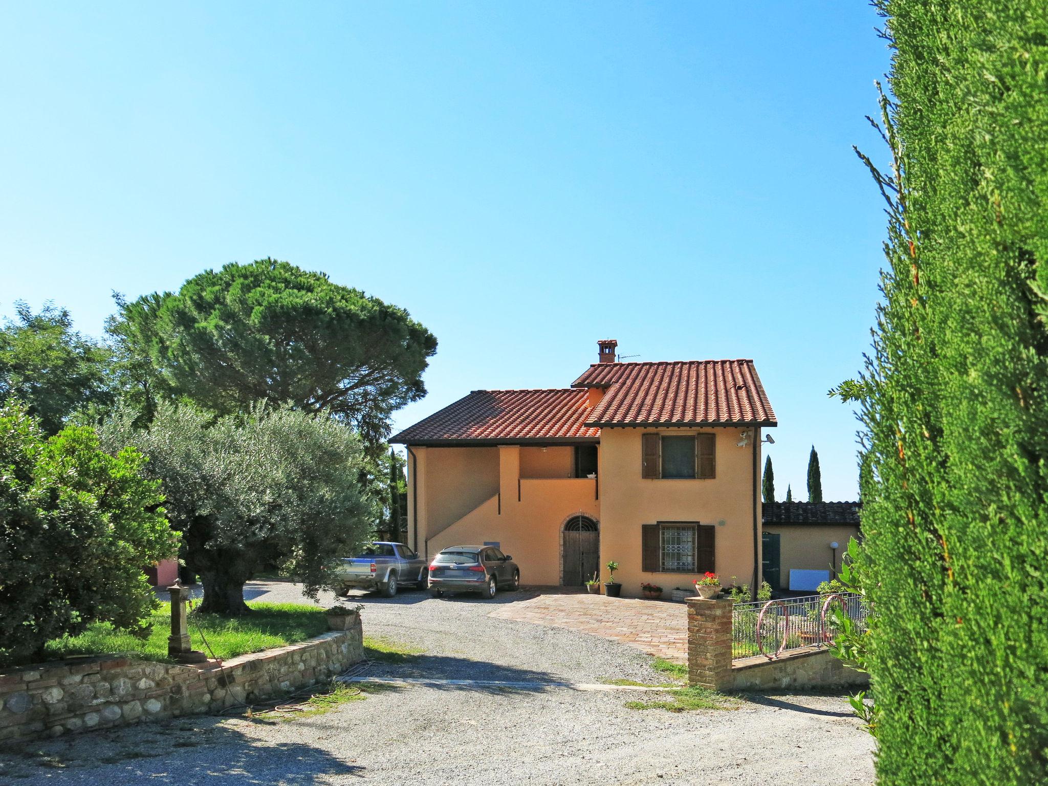 Foto 4 - Appartamento con 2 camere da letto a Peccioli con piscina e giardino