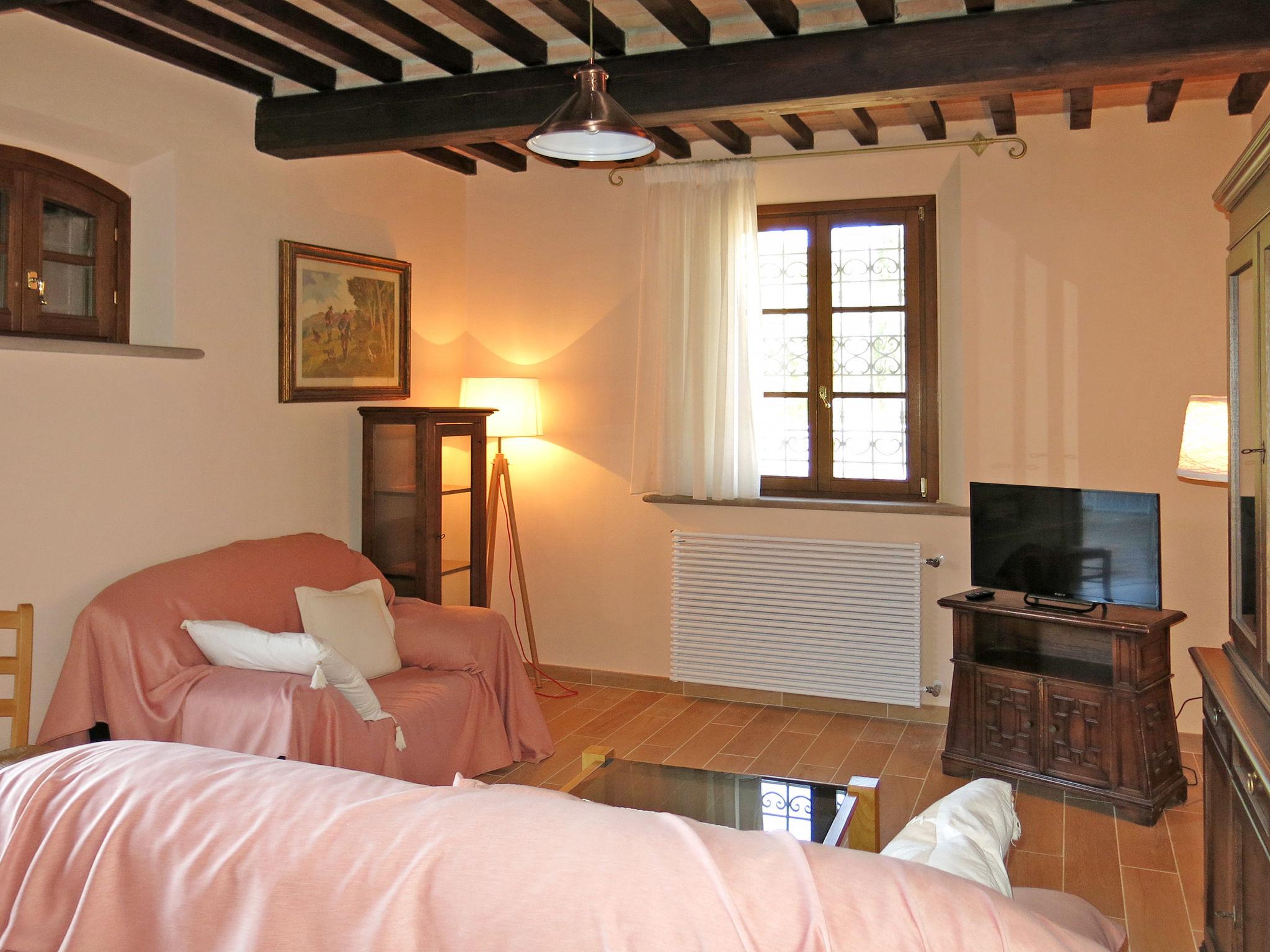 Photo 12 - 2 bedroom Apartment in Peccioli with swimming pool and garden