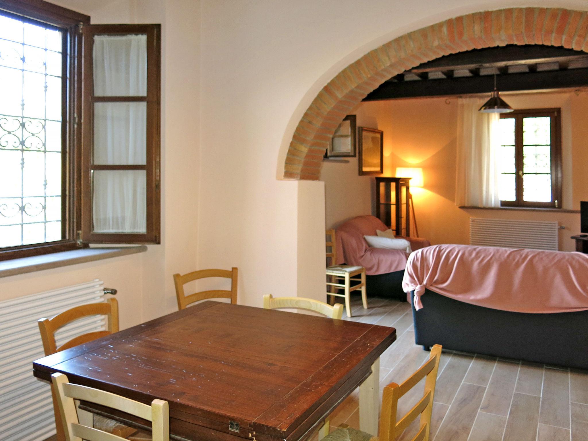 Photo 15 - 2 bedroom Apartment in Peccioli with swimming pool and garden