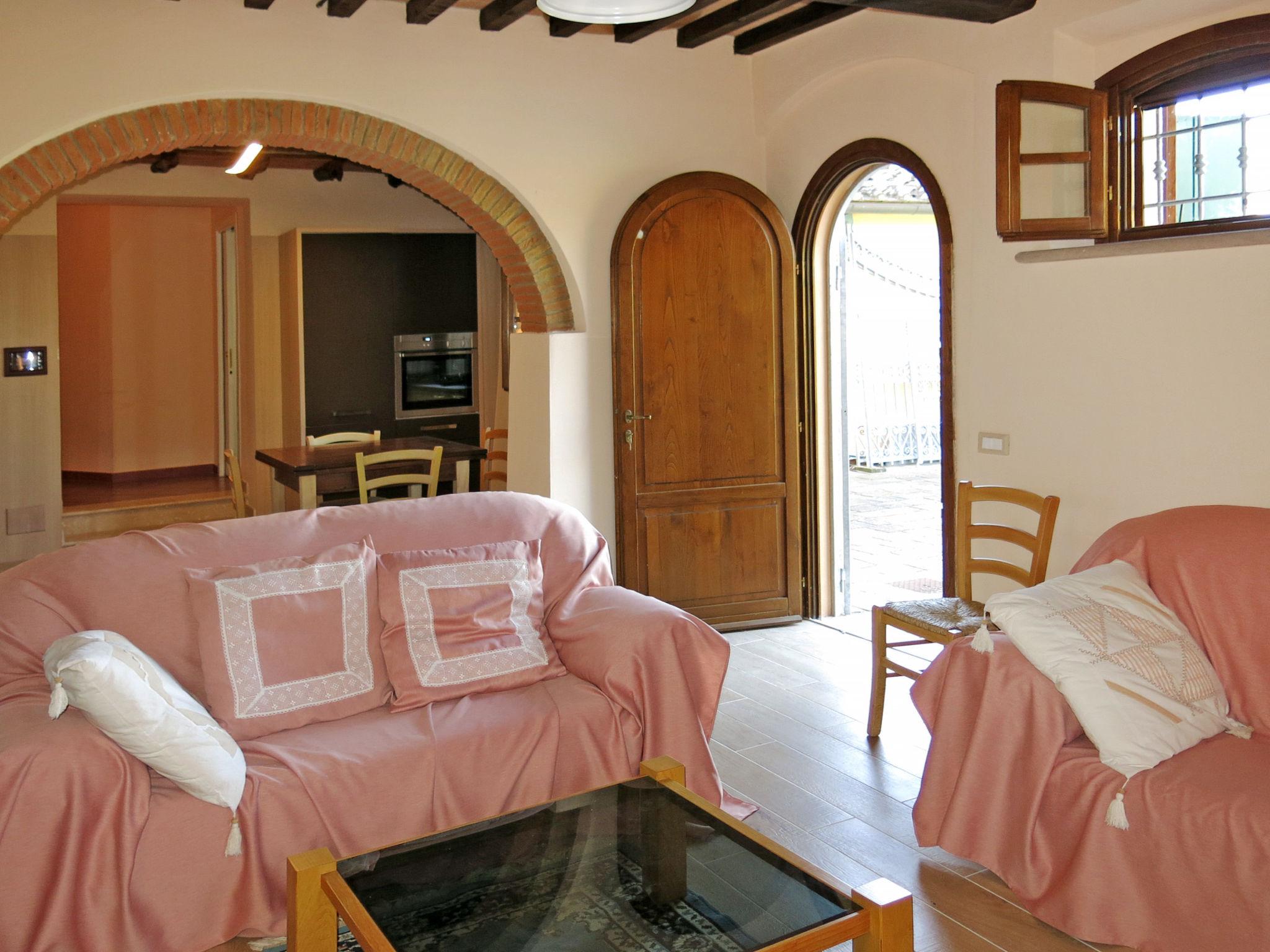 Photo 11 - 2 bedroom Apartment in Peccioli with swimming pool and garden