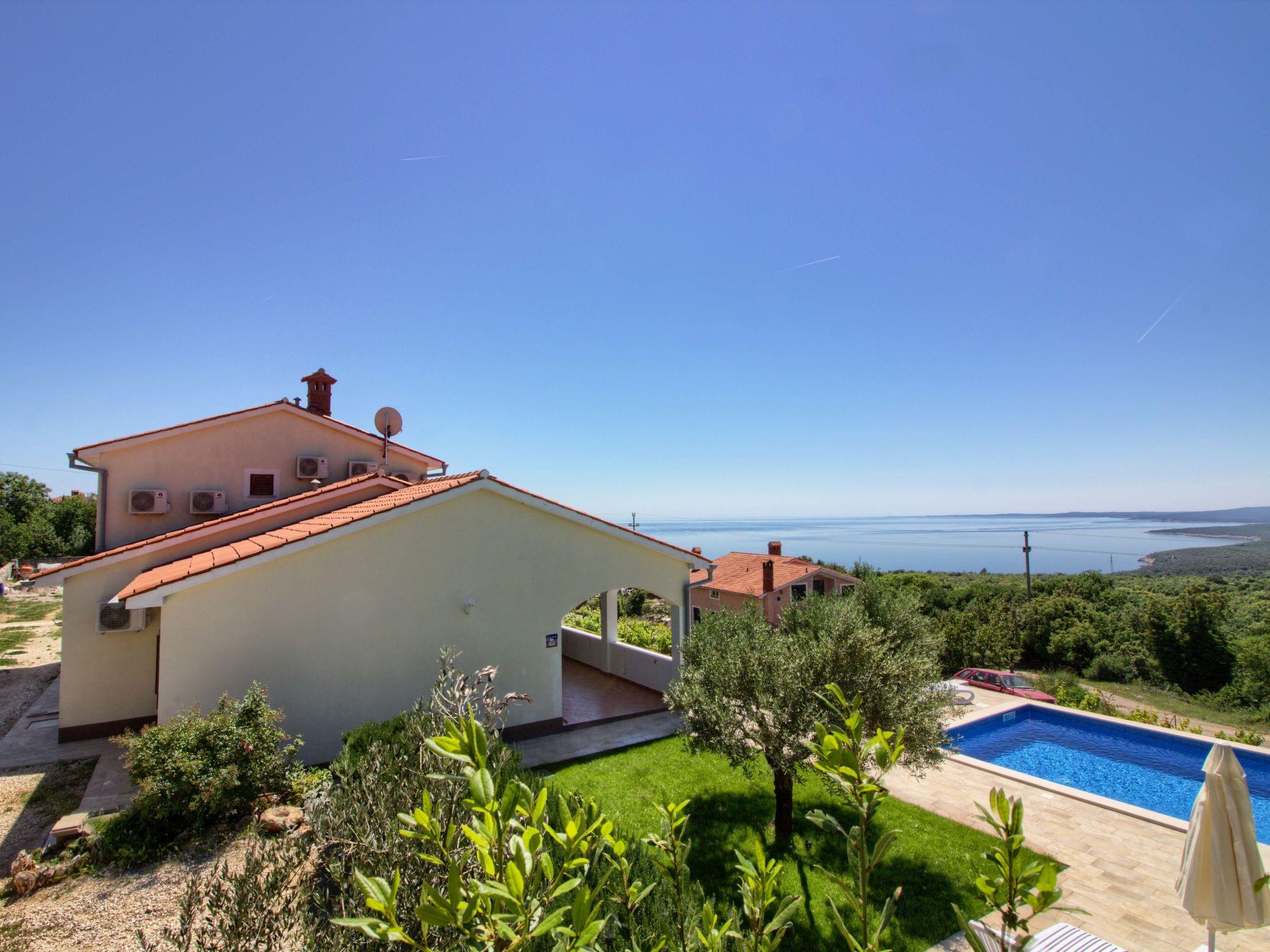 Photo 1 - 4 bedroom House in Raša with private pool and sea view