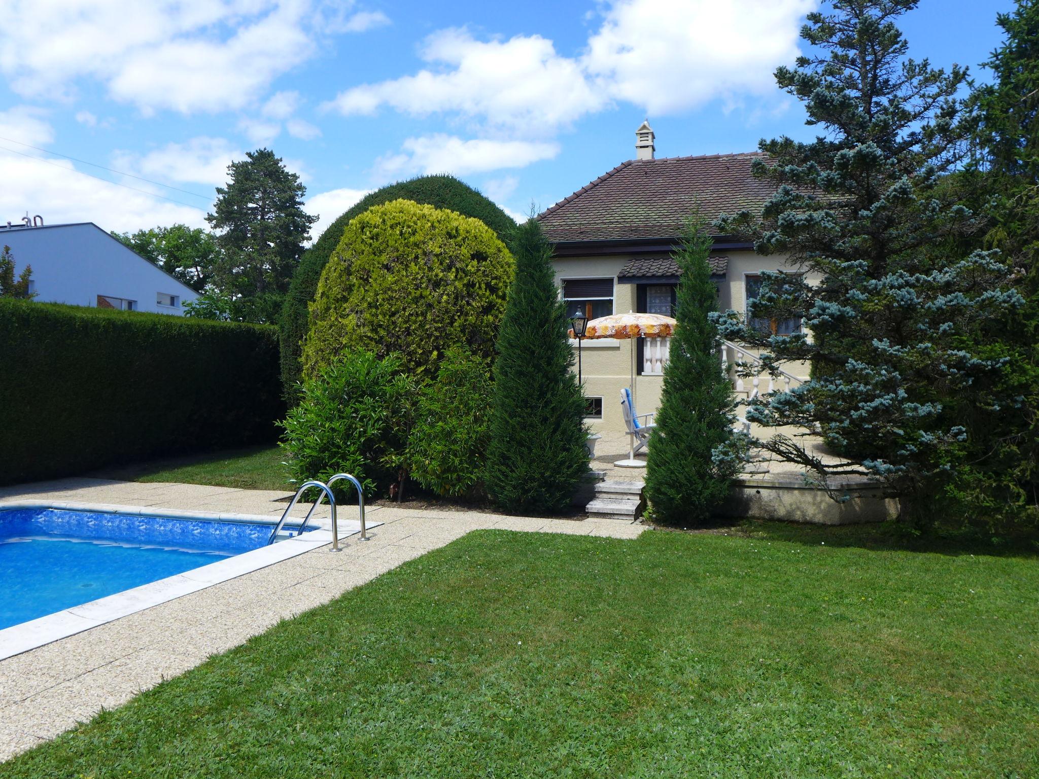 Photo 14 - Maison de 1 chambre à Genthod avec piscine et jardin