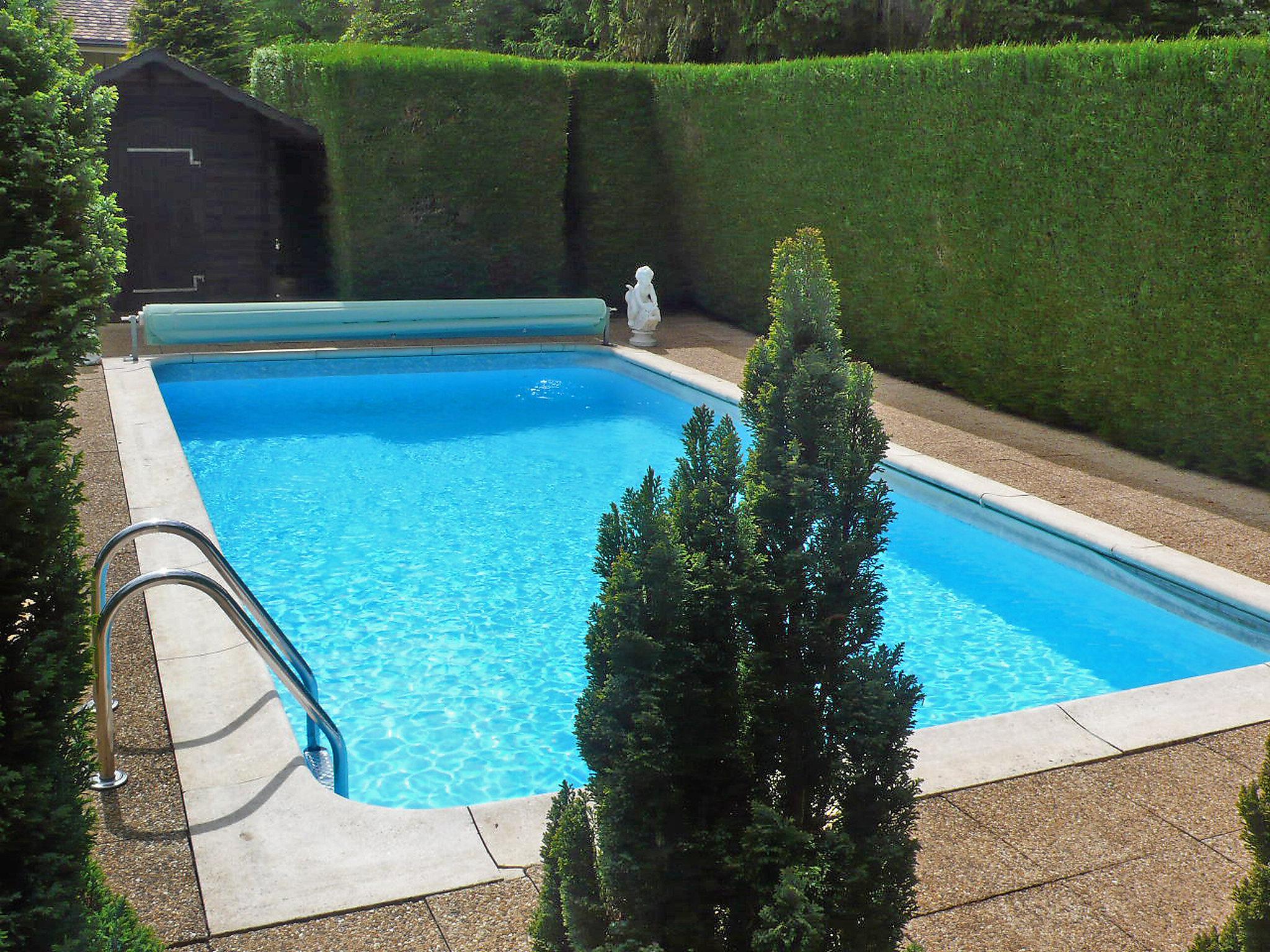 Foto 16 - Casa de 1 quarto em Genthod com piscina e jardim
