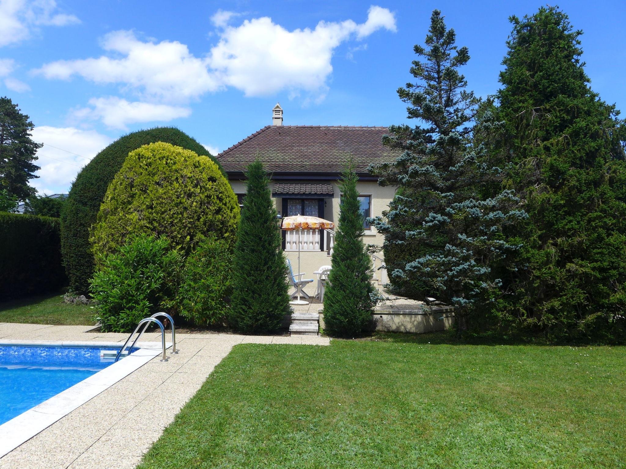 Foto 18 - Casa de 1 quarto em Genthod com piscina e jardim