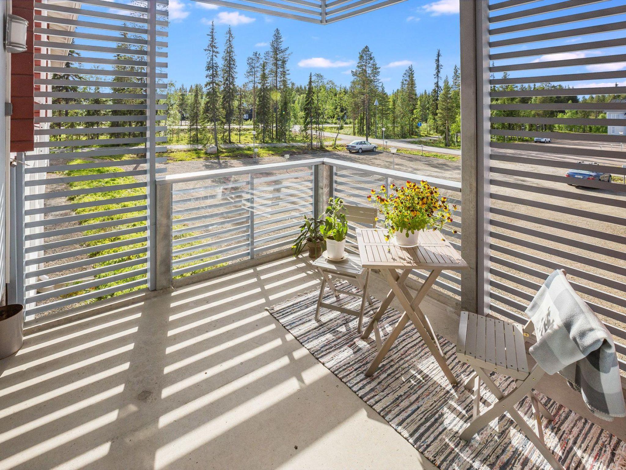 Foto 10 - Haus mit 1 Schlafzimmer in Kolari mit sauna und blick auf die berge