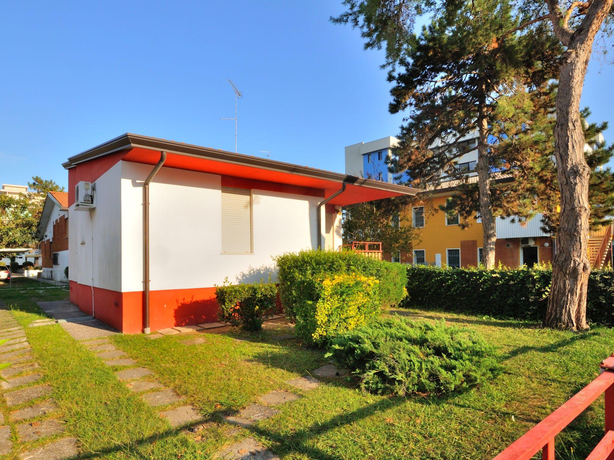 Photo 2 - Appartement de 2 chambres à San Michele al Tagliamento avec terrasse et vues à la mer