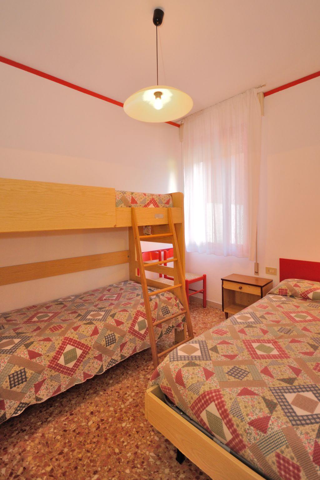 Photo 6 - 2 bedroom Apartment in San Michele al Tagliamento with terrace and sea view