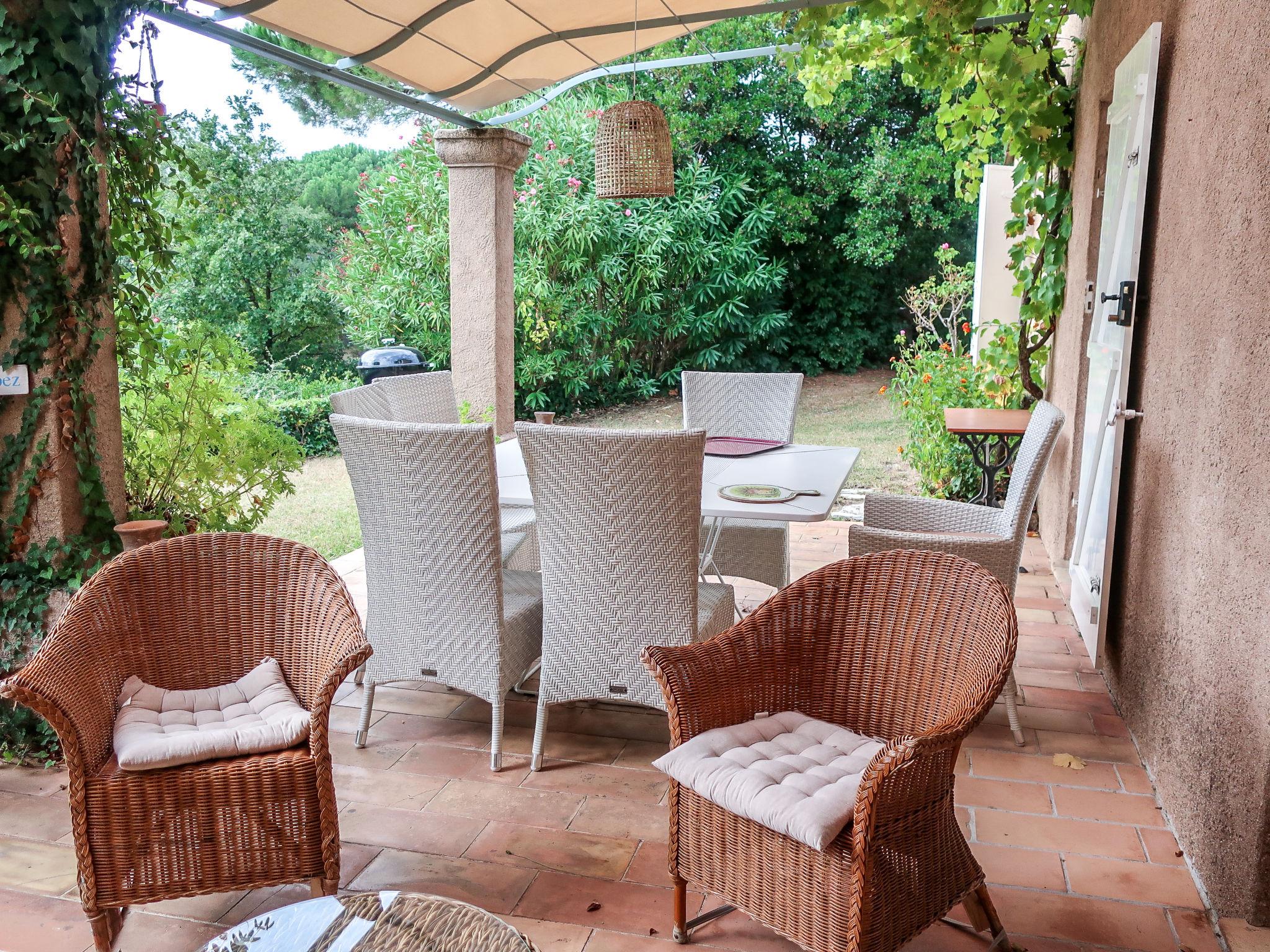 Photo 17 - Maison de 3 chambres à Grimaud avec piscine privée et terrasse