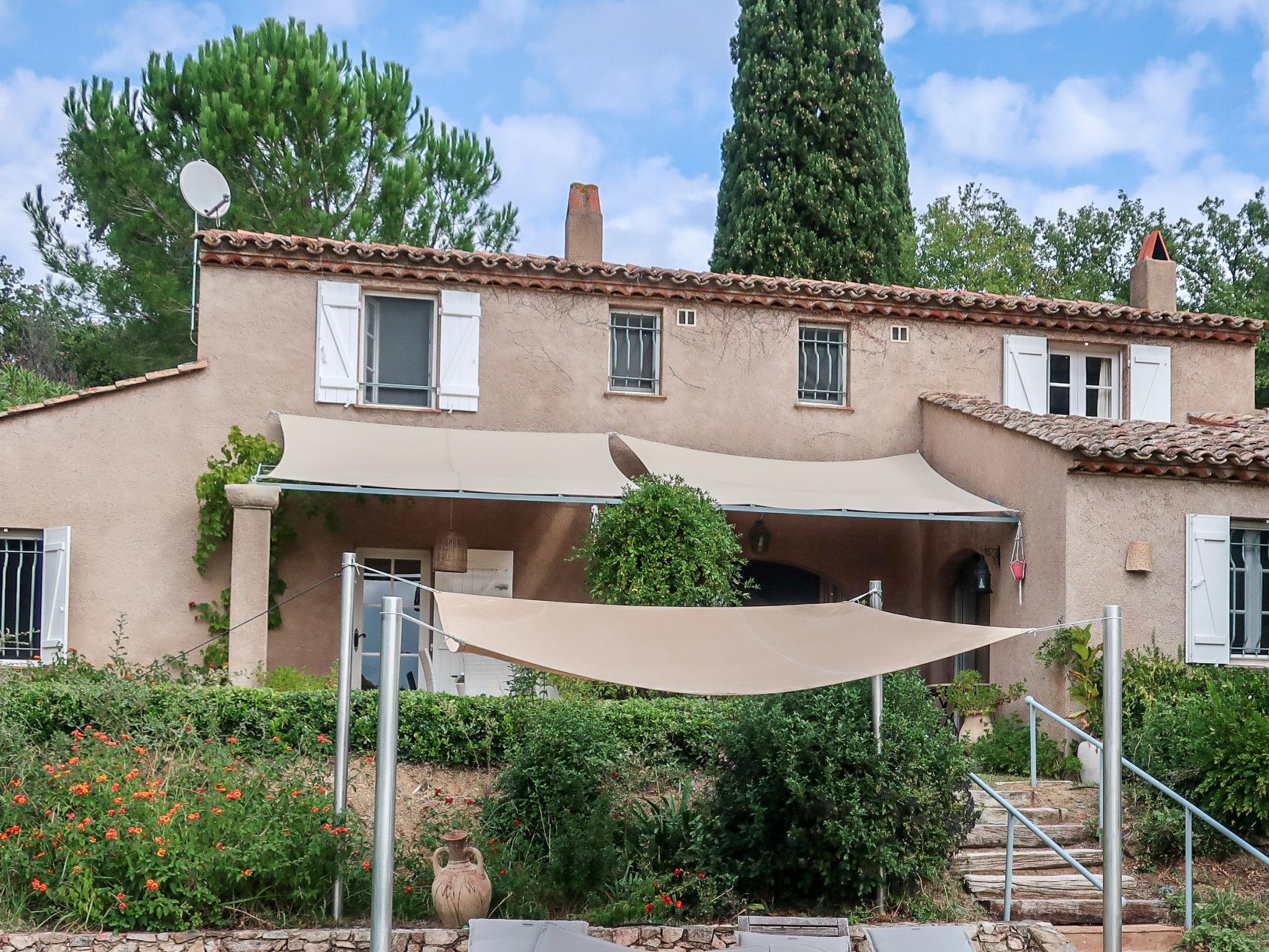 Foto 14 - Casa de 3 quartos em Grimaud com piscina privada e terraço