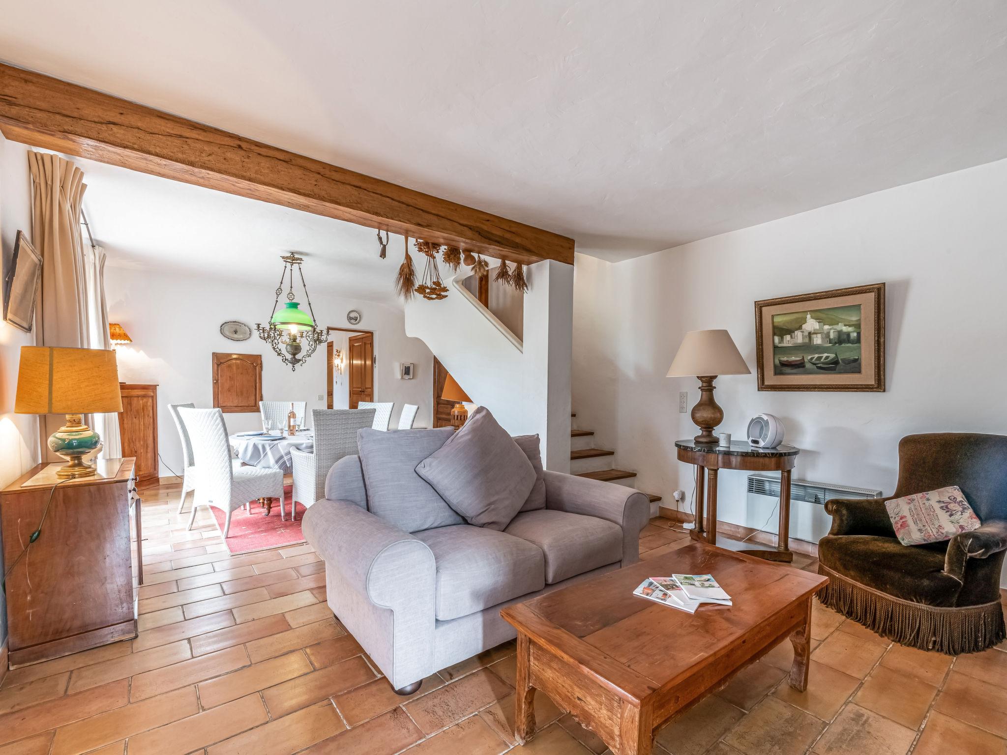 Photo 2 - Maison de 3 chambres à Grimaud avec piscine privée et terrasse