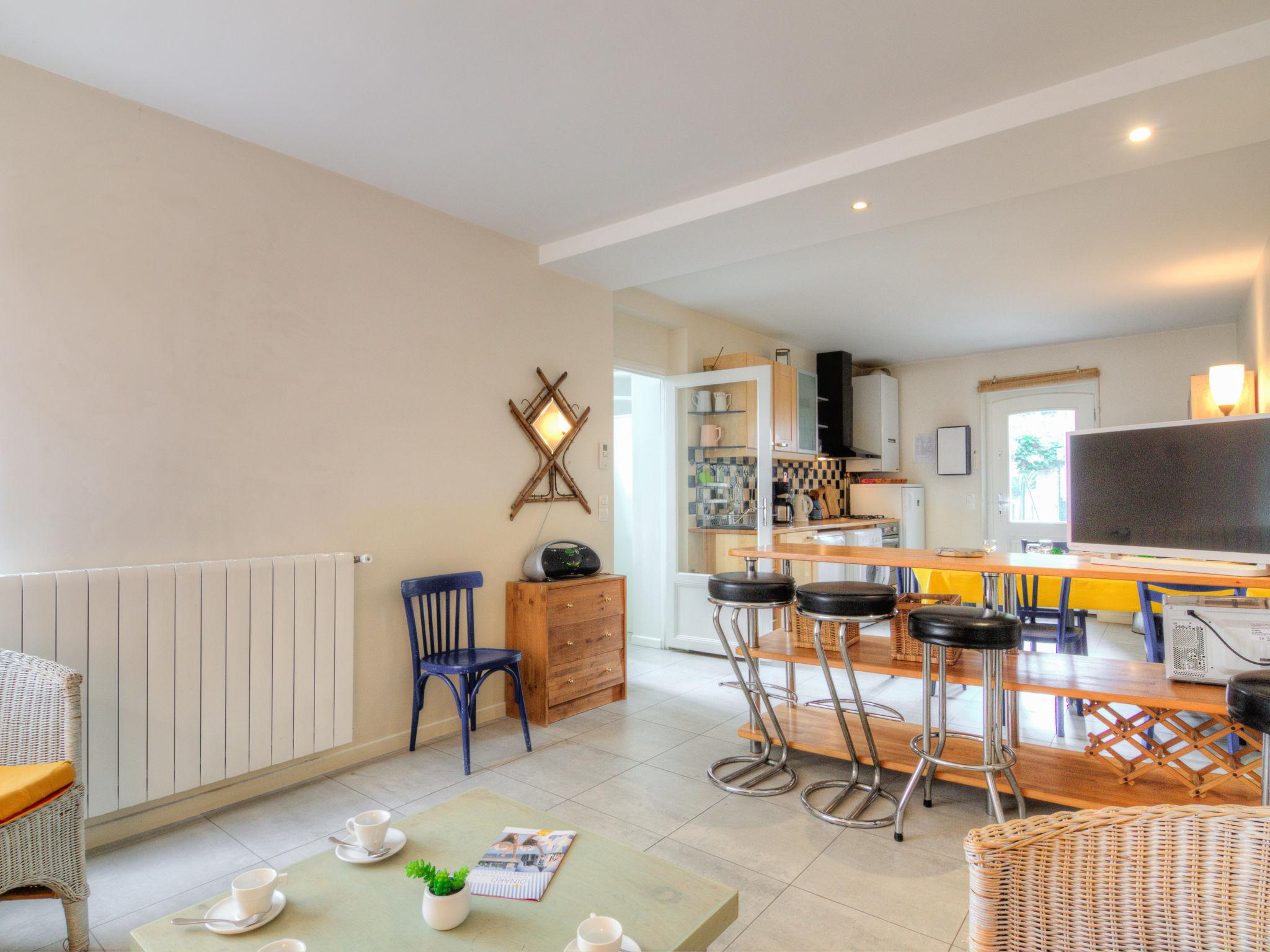 Photo 8 - 2 bedroom House in Dinard with garden and terrace