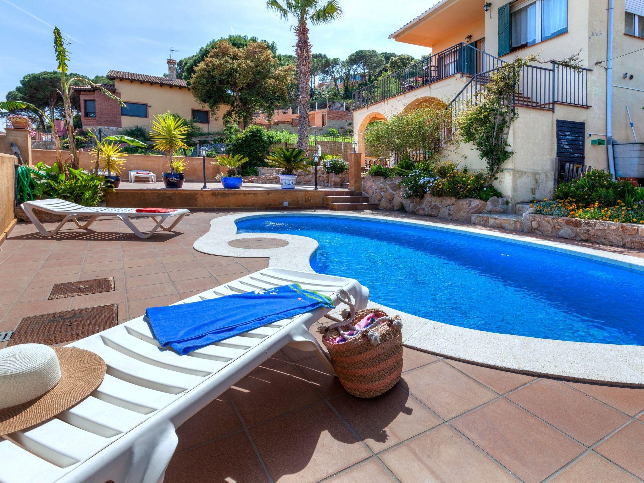 Photo 1 - Maison de 6 chambres à Lloret de Mar avec piscine privée et vues à la mer