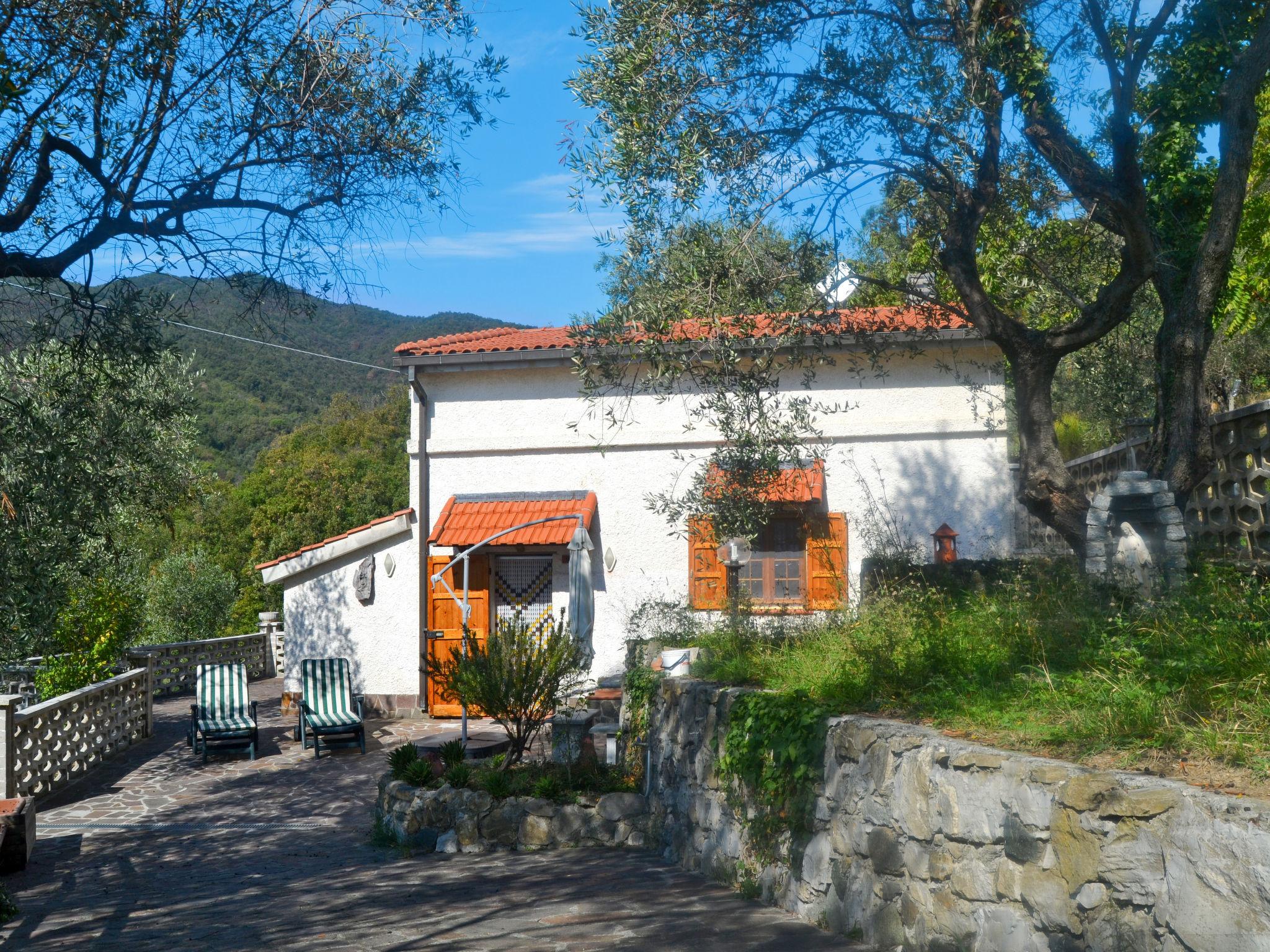 Foto 1 - Casa de 1 habitación en Moneglia con jardín y vistas al mar