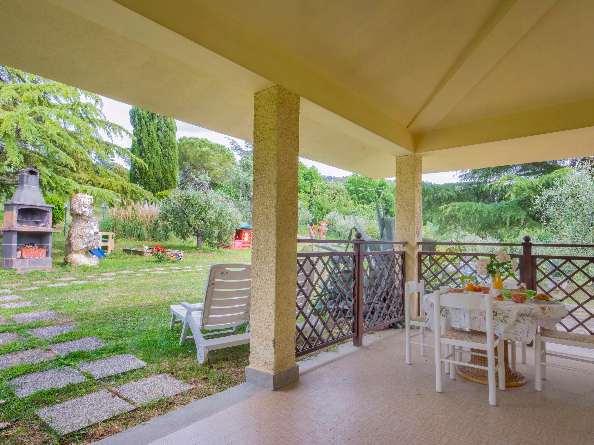 Photo 9 - 2 bedroom Apartment in Montaione with swimming pool and garden