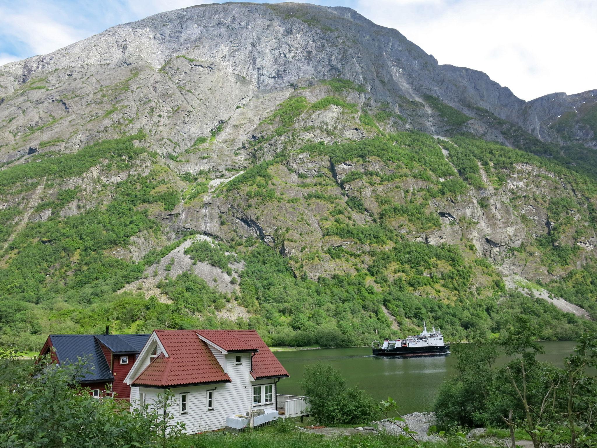 Foto 12 - Casa de 3 quartos em Aurland com jardim e terraço