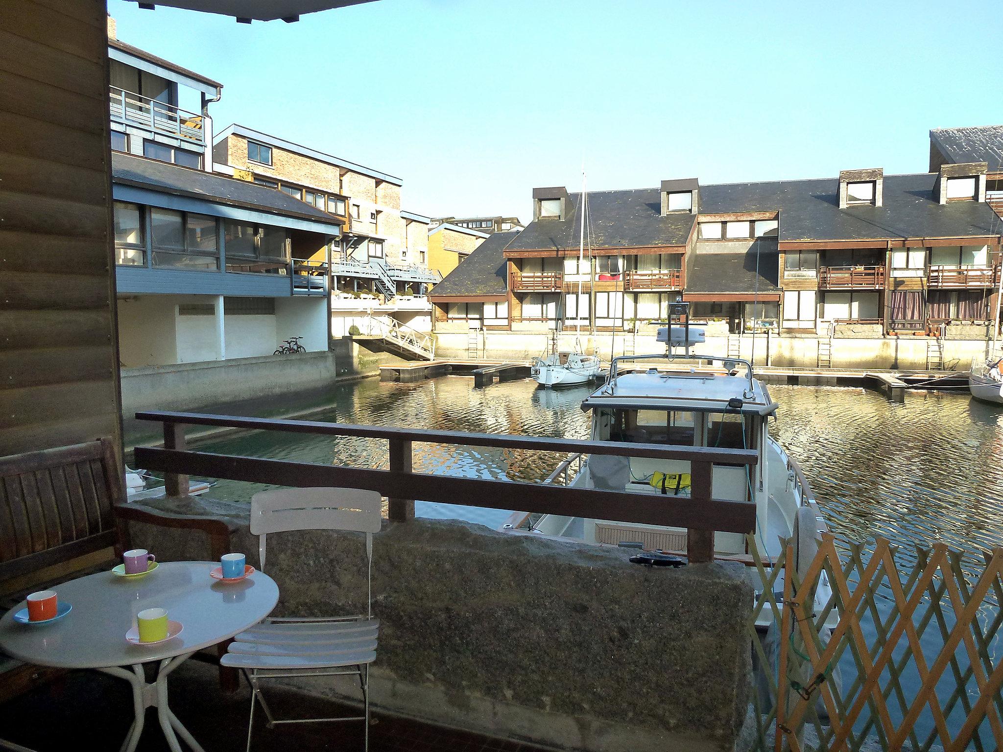 Photo 15 - Appartement de 1 chambre à Deauville avec terrasse et vues à la mer