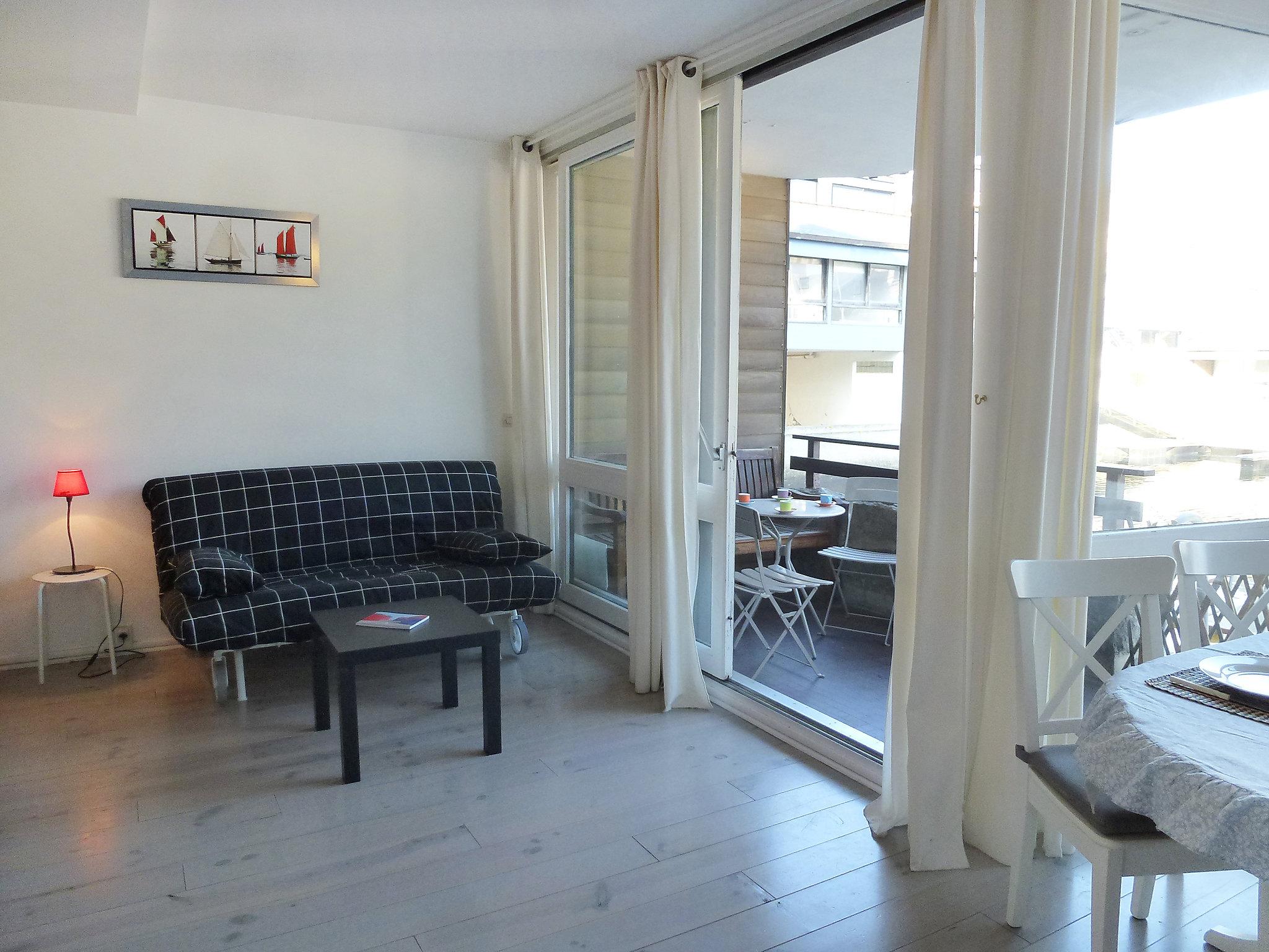 Foto 9 - Apartamento de 1 quarto em Deauville com terraço