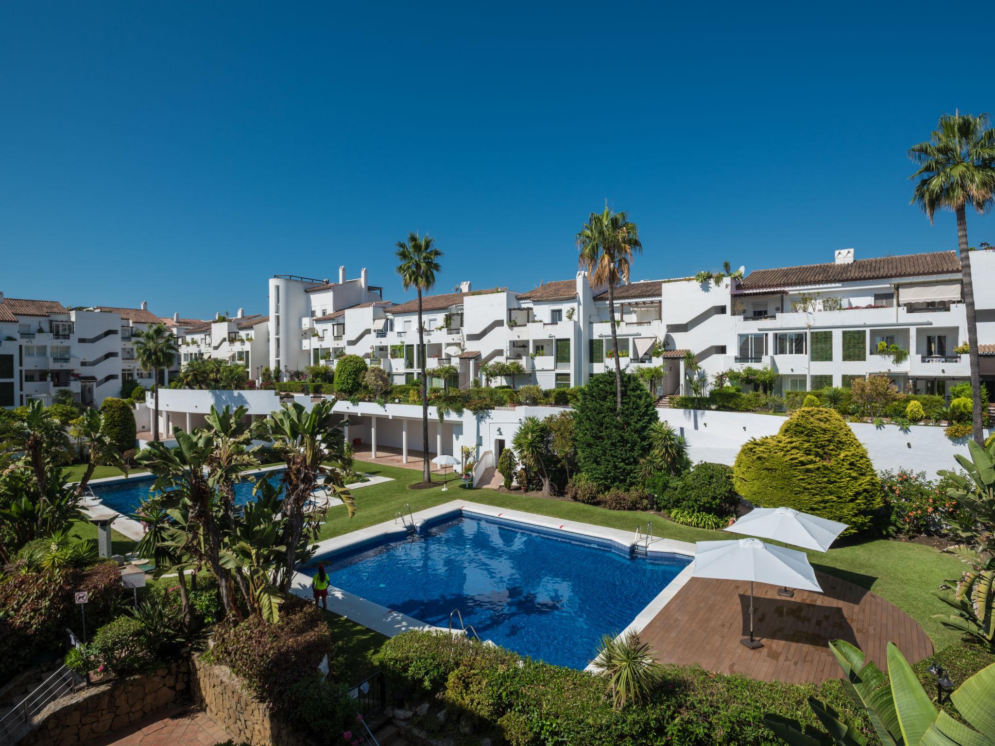 Foto 15 - Apartamento de 2 quartos em Estepona com piscina e terraço