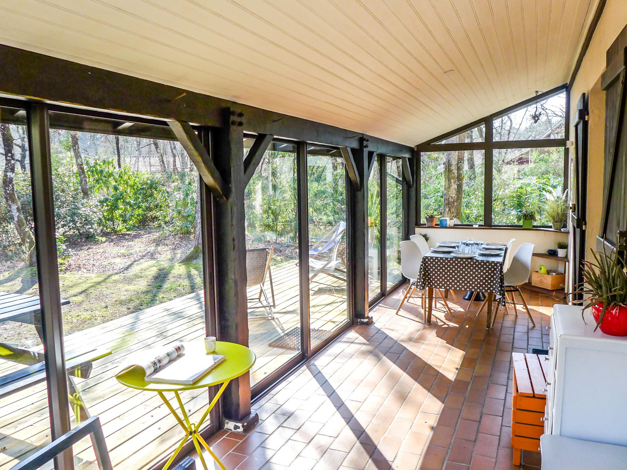 Photo 3 - Maison de 2 chambres à Lacanau avec piscine et terrasse