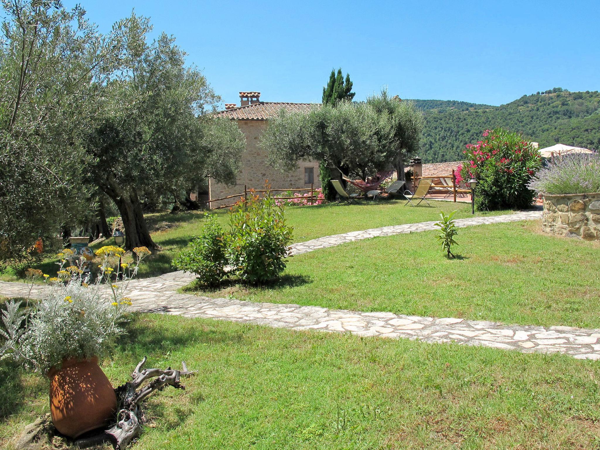 Photo 48 - 10 bedroom House in Piegaro with private pool and mountain view