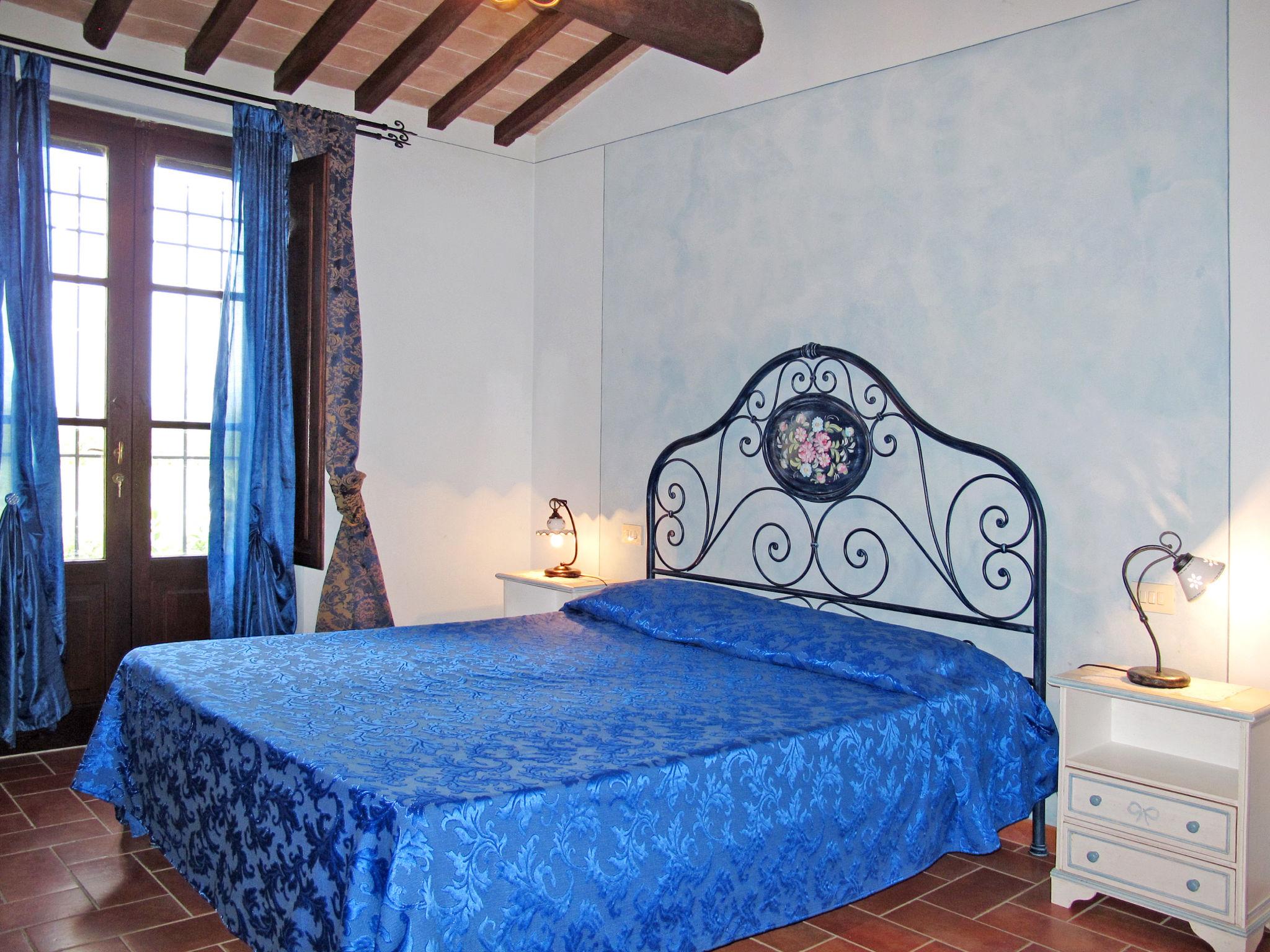 Photo 14 - 1 bedroom Apartment in Castiglione del Lago with swimming pool and mountain view