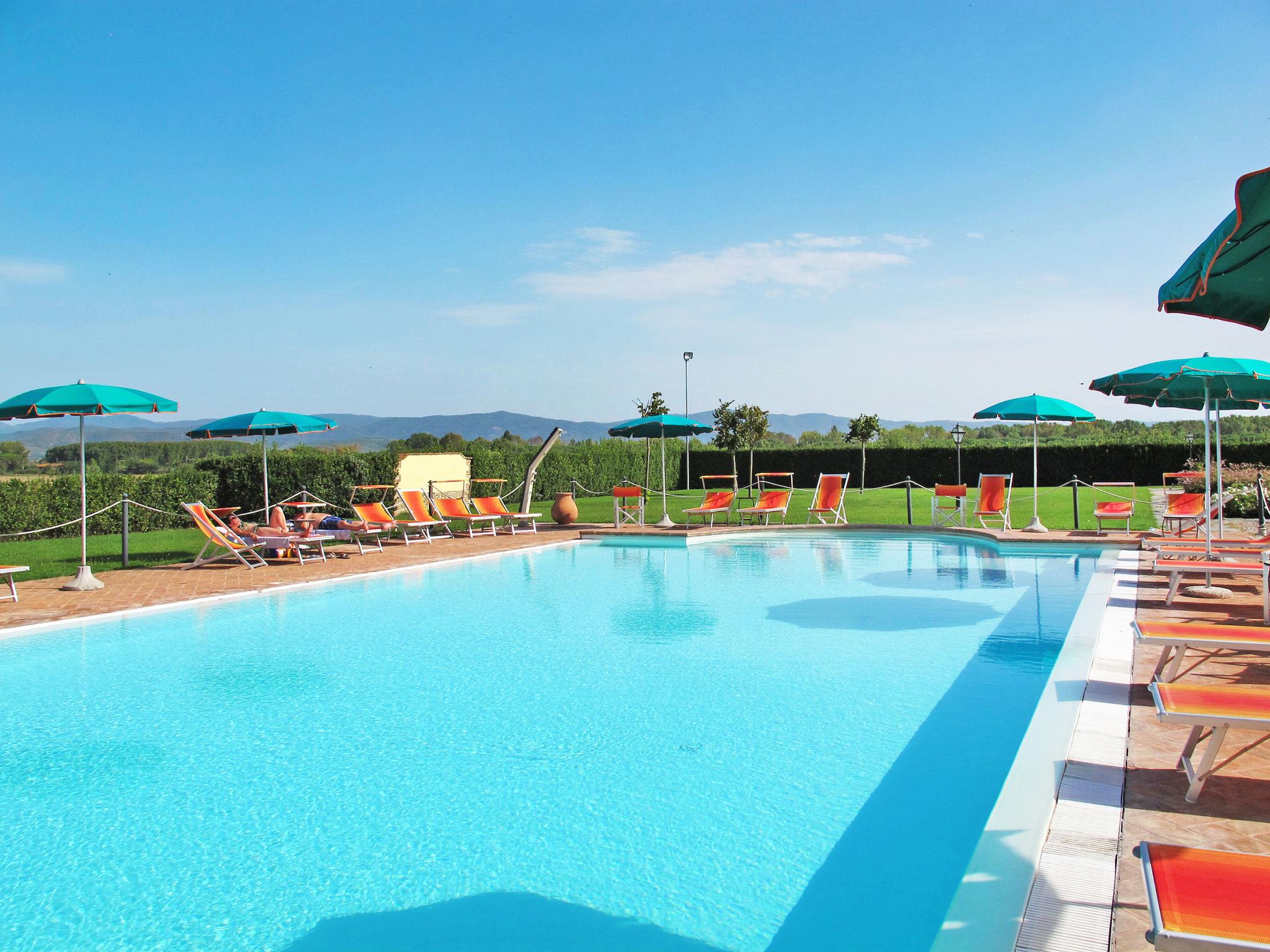 Photo 23 - 1 bedroom Apartment in Castiglione del Lago with swimming pool and mountain view